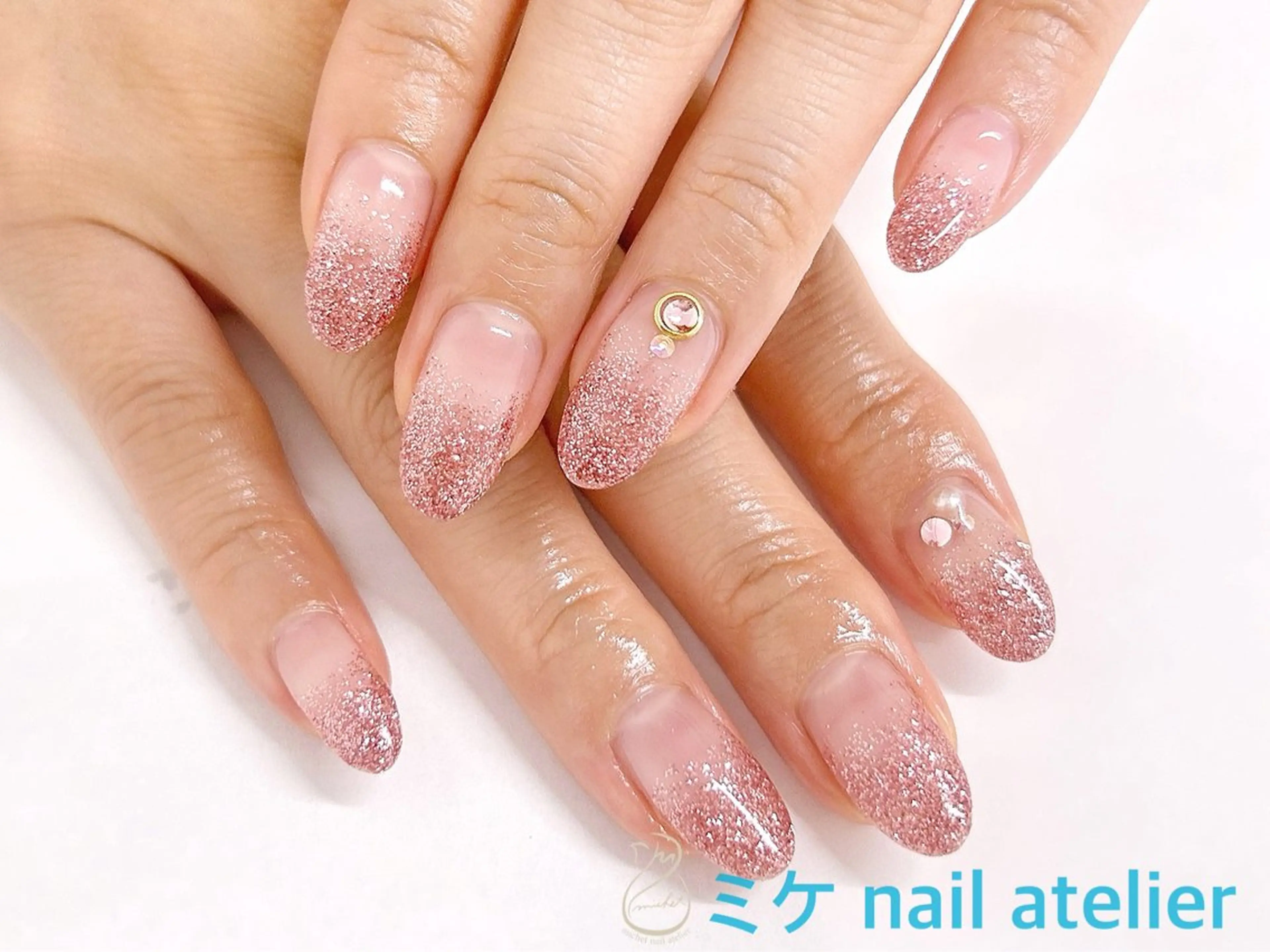 ネイル アートネイル ジェルネイル グラデーション キラキラネイル ラメ(グリッター) ハンドネイル h. rikaのネイルデザイン