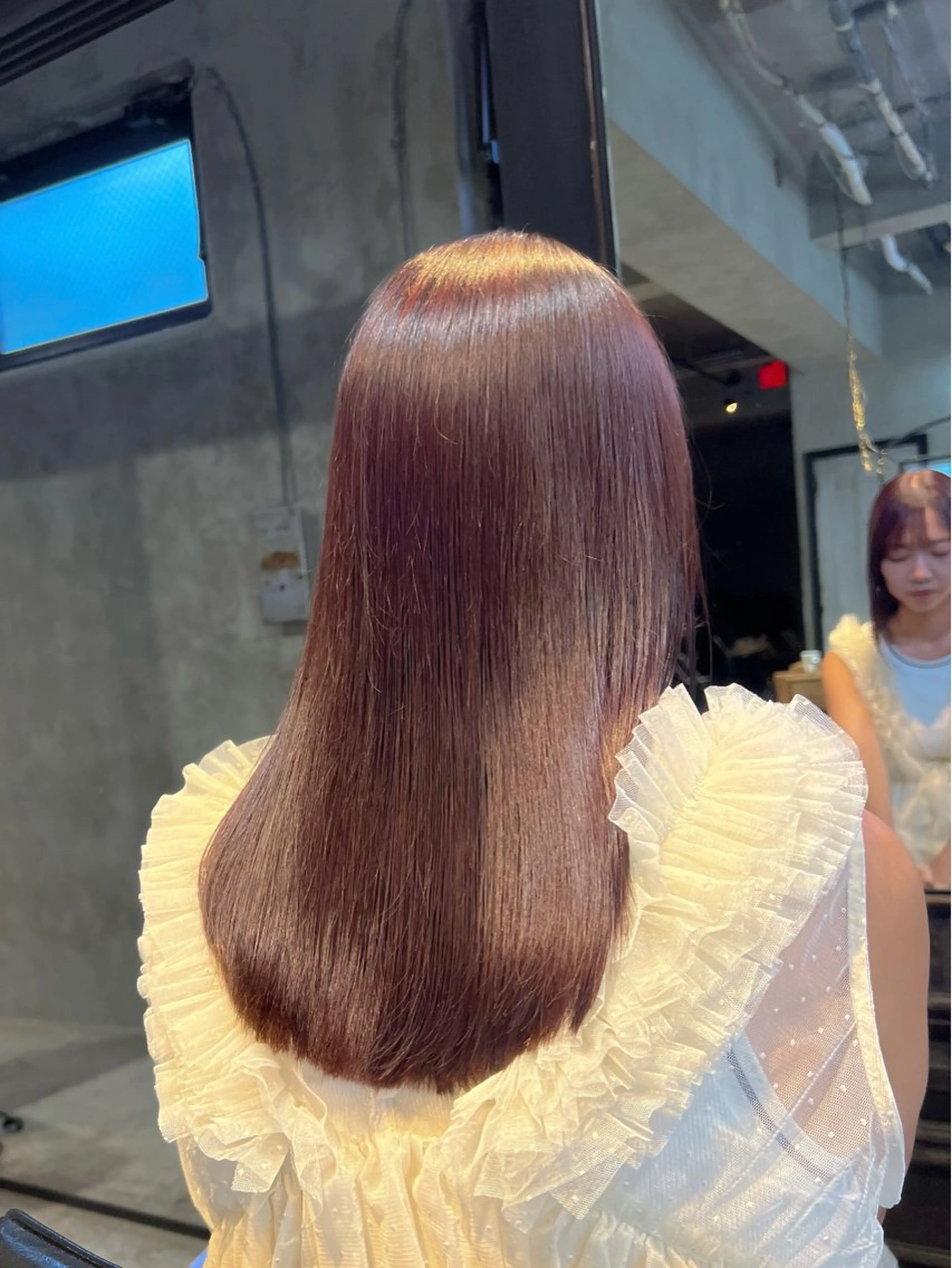 セミロング カラー ヘアアレンジ アッシュ ブラウンカラー 透明感カラー レッドカラー レッドブラウン カット ヘアカラー 縮毛矯正 トリートメント 透明感/艶髪矯正 🪐takushiのヘアスタイル