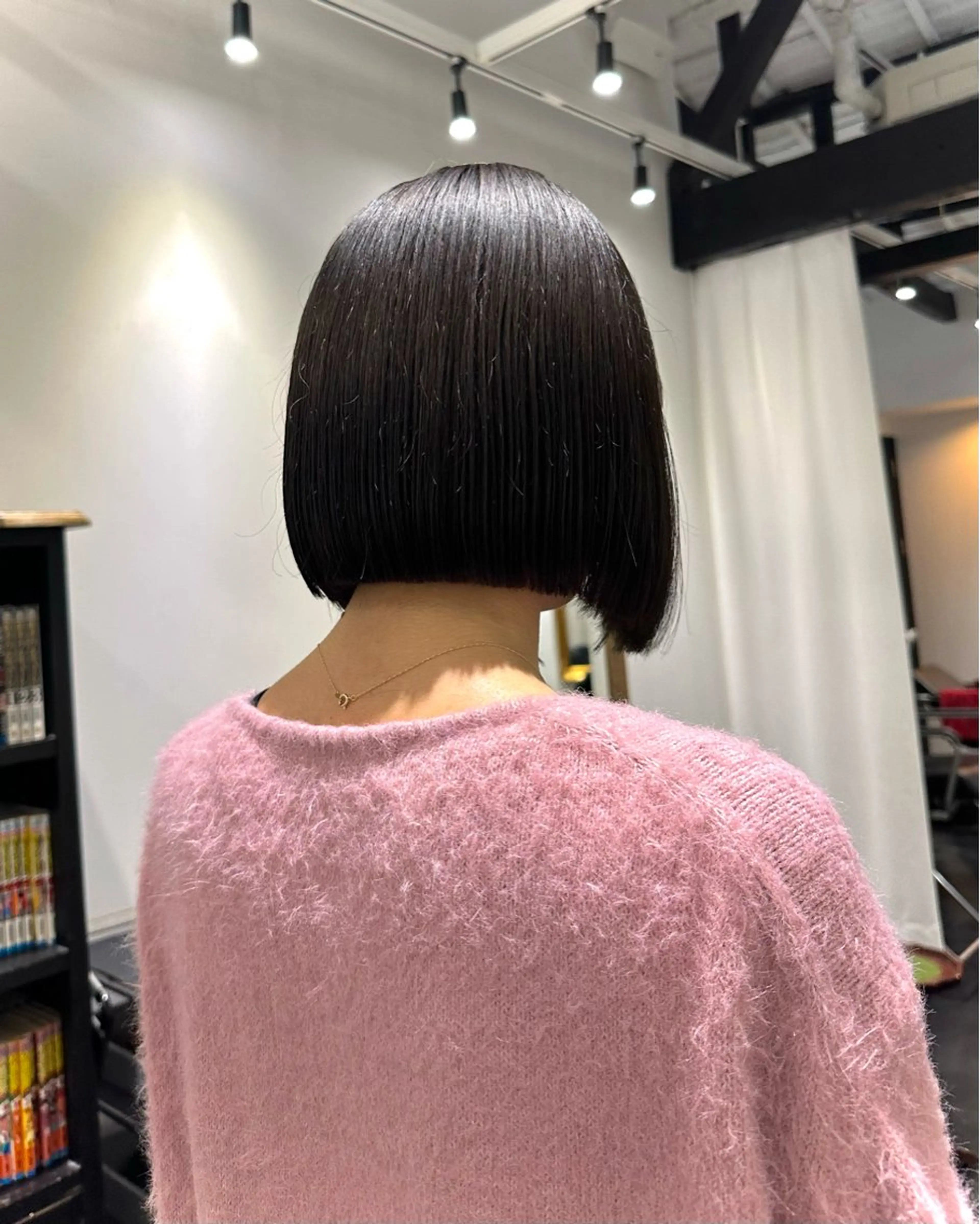 ミディアム カラー 切りっぱなしボブ ボブ REAL 心斎橋所属・ブリーチ/ベージュ /ピンク🦋ナツミのヘアスタイル