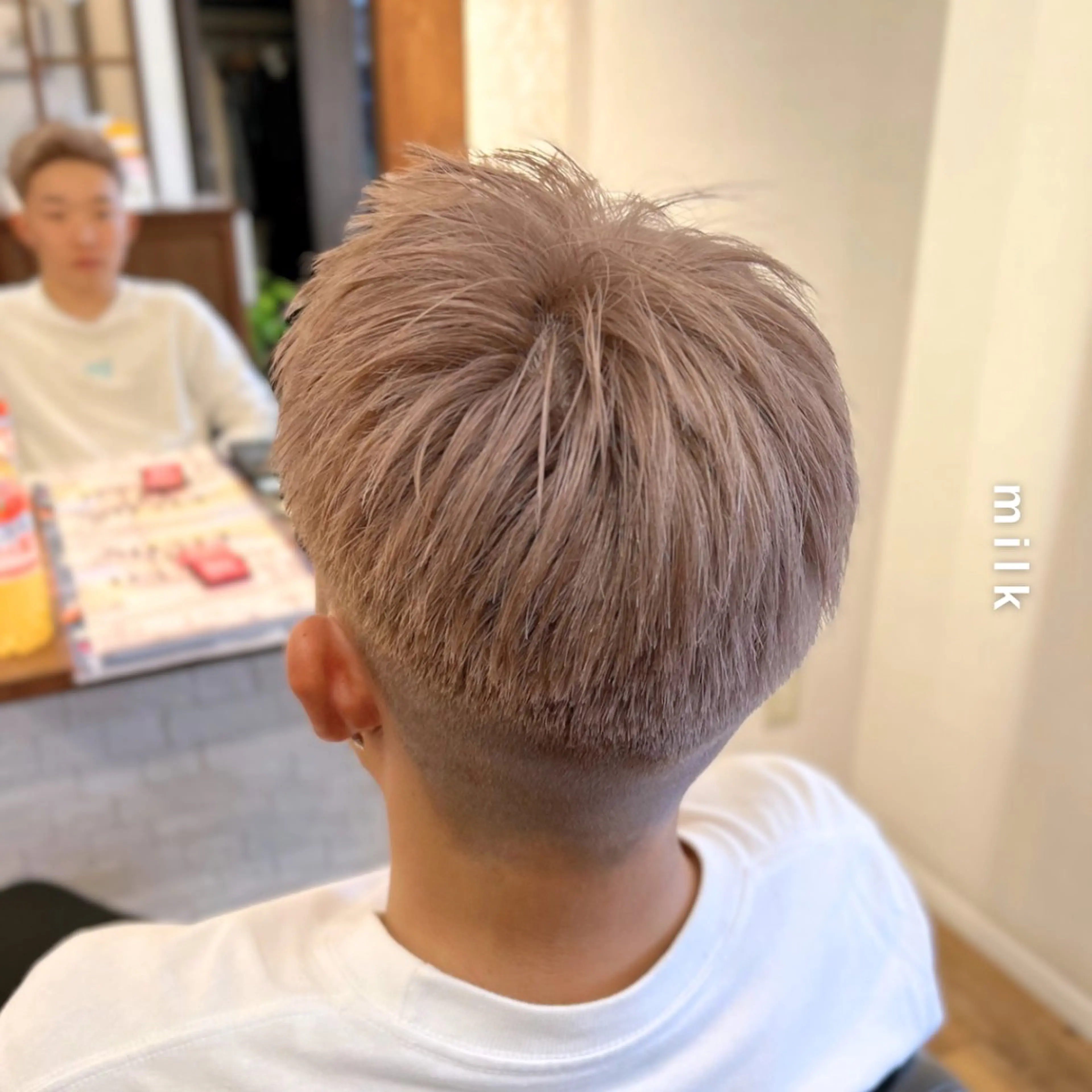 [メンズ]  ダブルカラー(ケアブリーチ＋ワンカラー)の写真