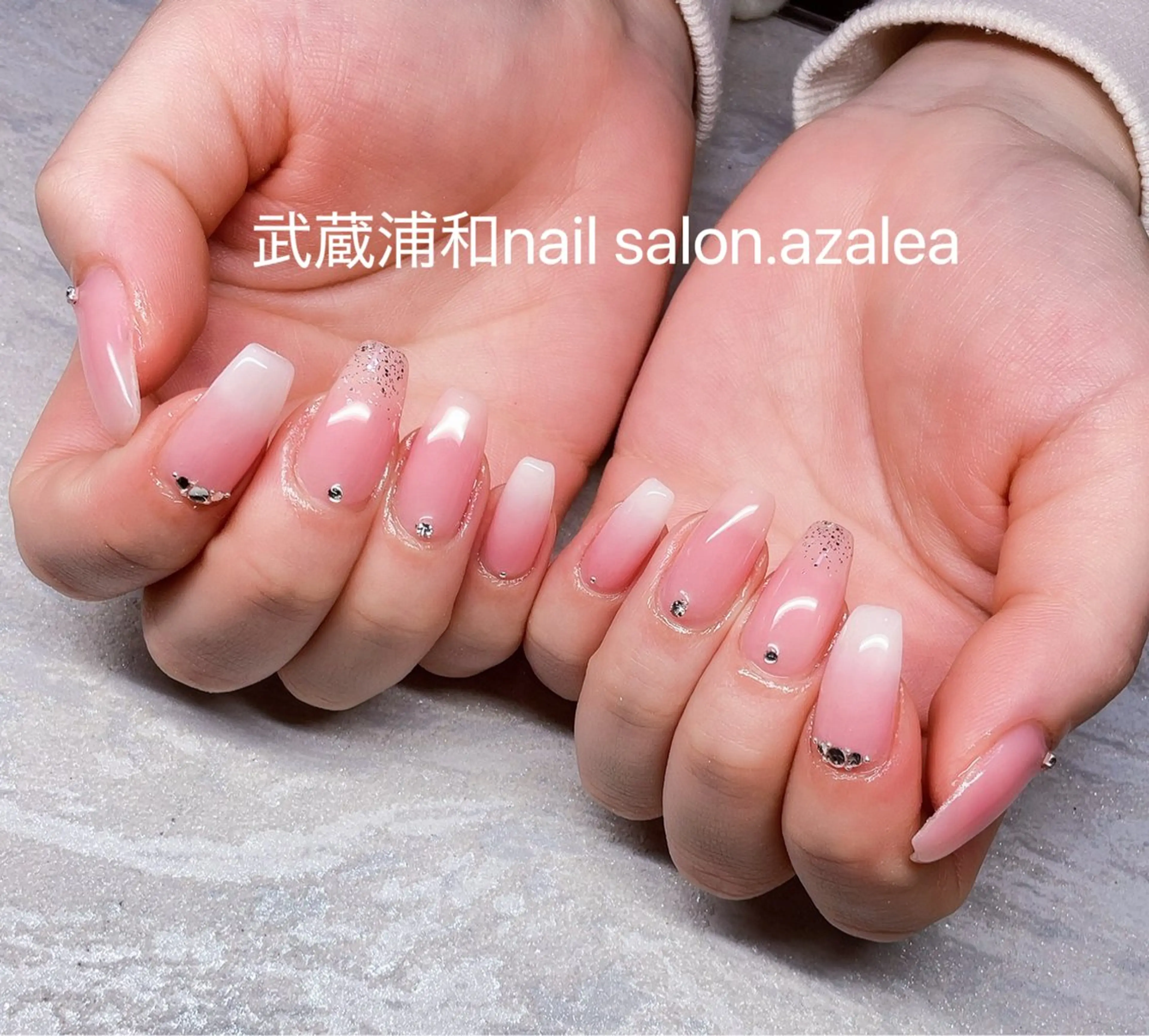 ネイル ハンドネイル R inのネイルデザイン