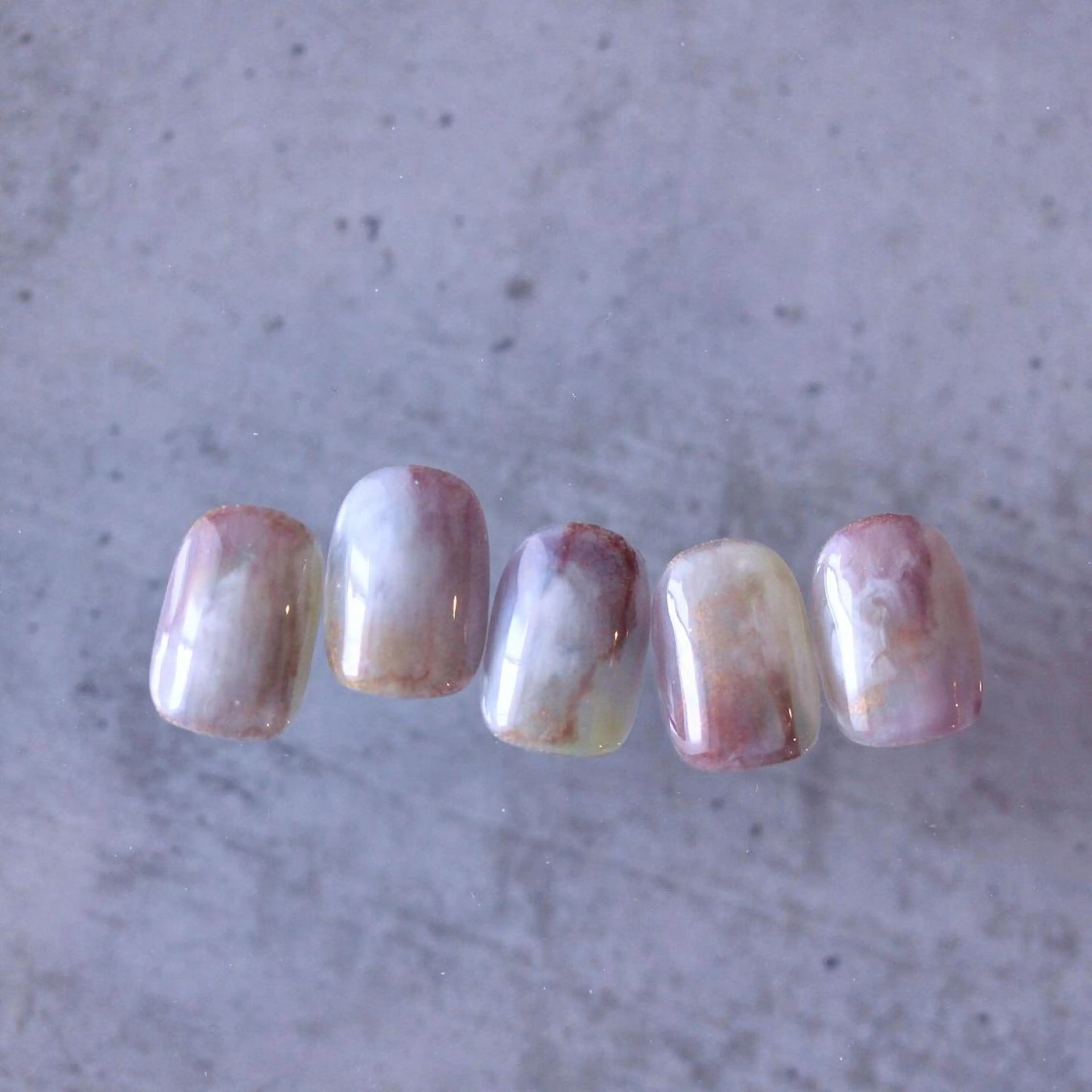 ネイル 大理石ネイル(マーブル) ネイルチップ ハンドネイル Elio所属・Elio 国泰寺のネイルデザイン