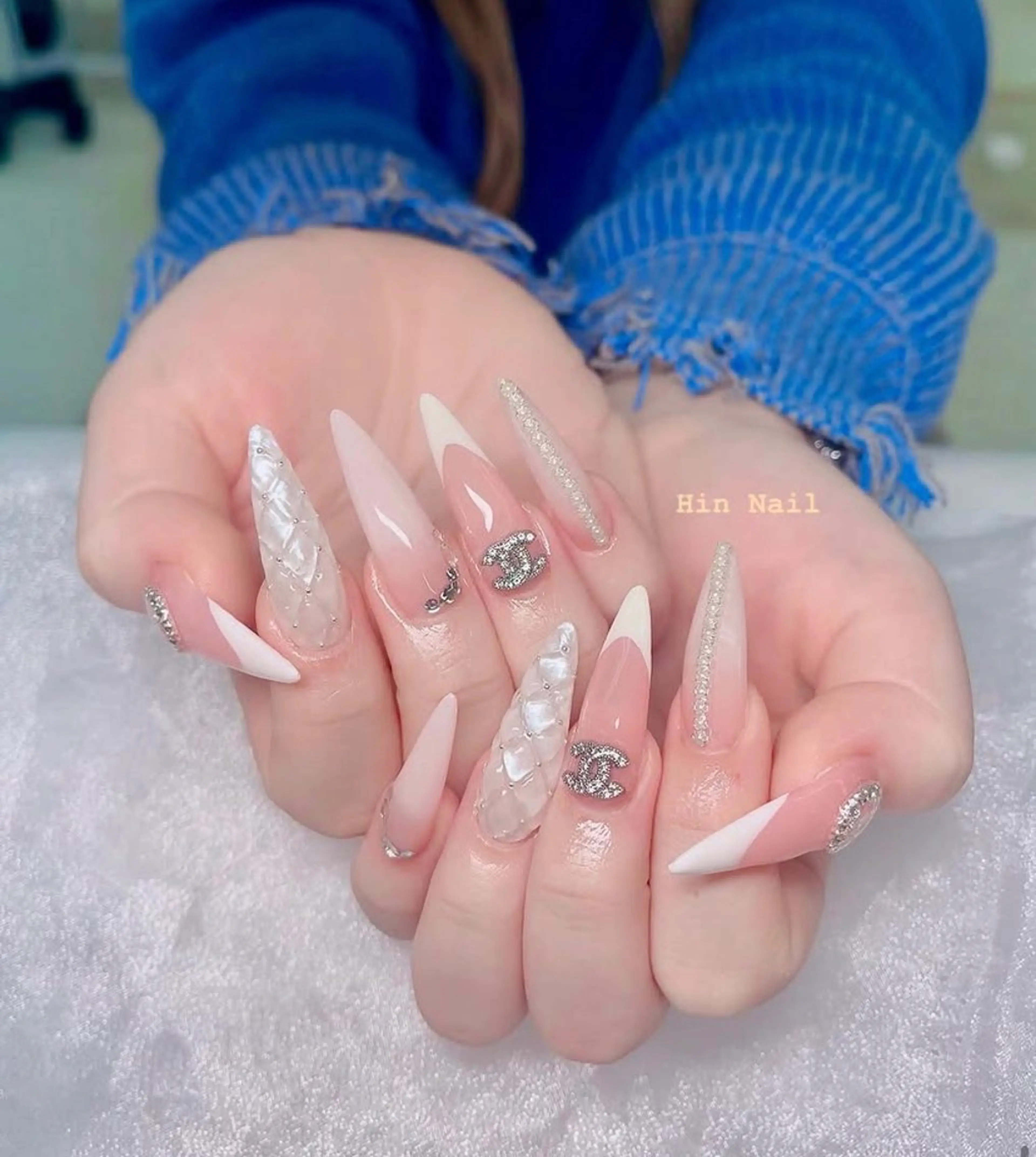 ネイル Hin Nail Osaka所属・Hin Nailsのネイルデザイン