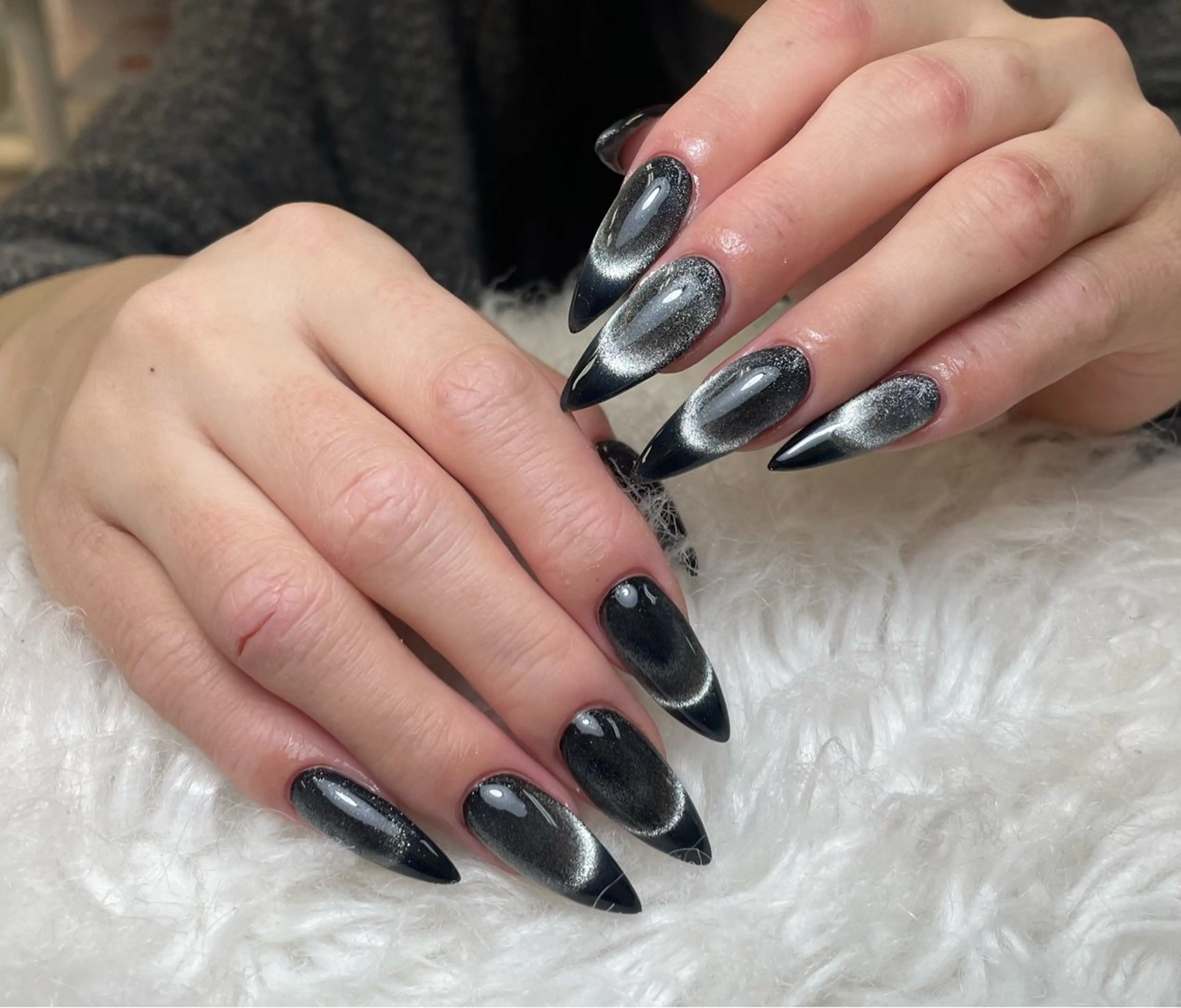 ネイル フレンチネイル ジェルネイル ガーリー 韓国ネイル ロングネイル ハンドネイル ミ チャンのネイルデザイン