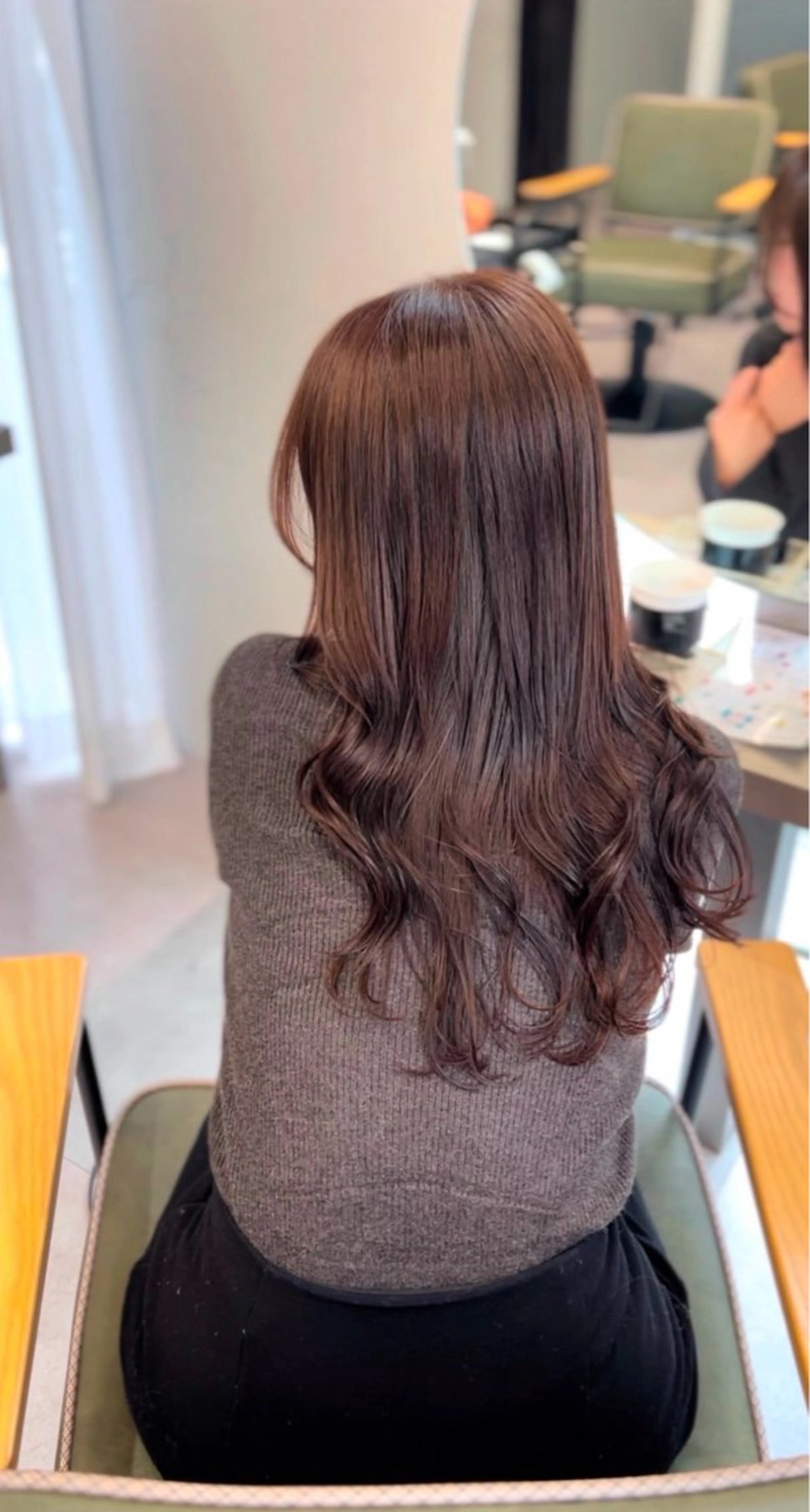 ロング カラー ベージュカラー ブリーチ ブリーチなしカラー 学生 トリートメント ヘアカラー 梅田/ベージュ／ 艶カラー／三宅空翔のヘアスタイル