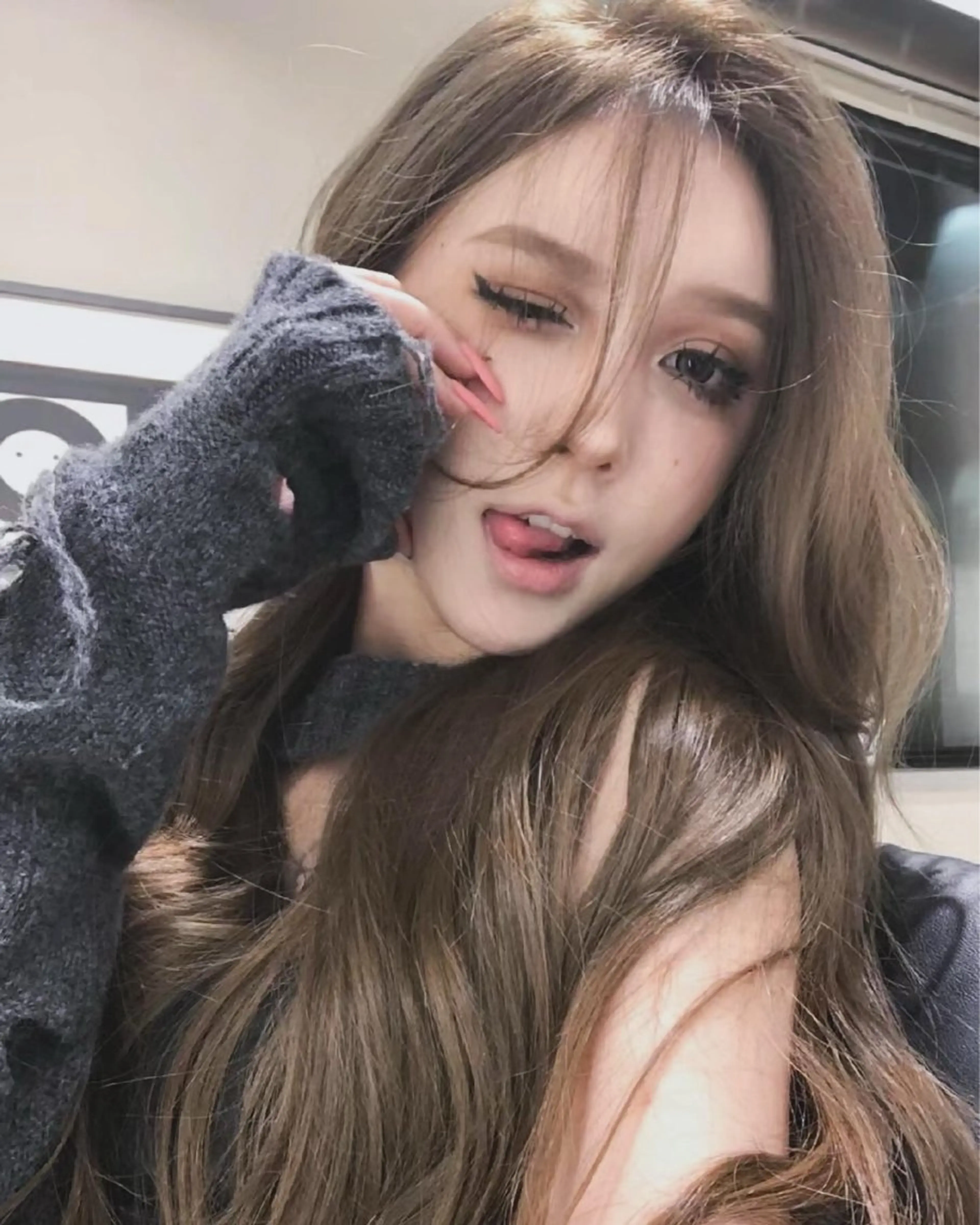 ロング 🇨🇳ワンホンヘア 下田鉄也のヘアスタイル