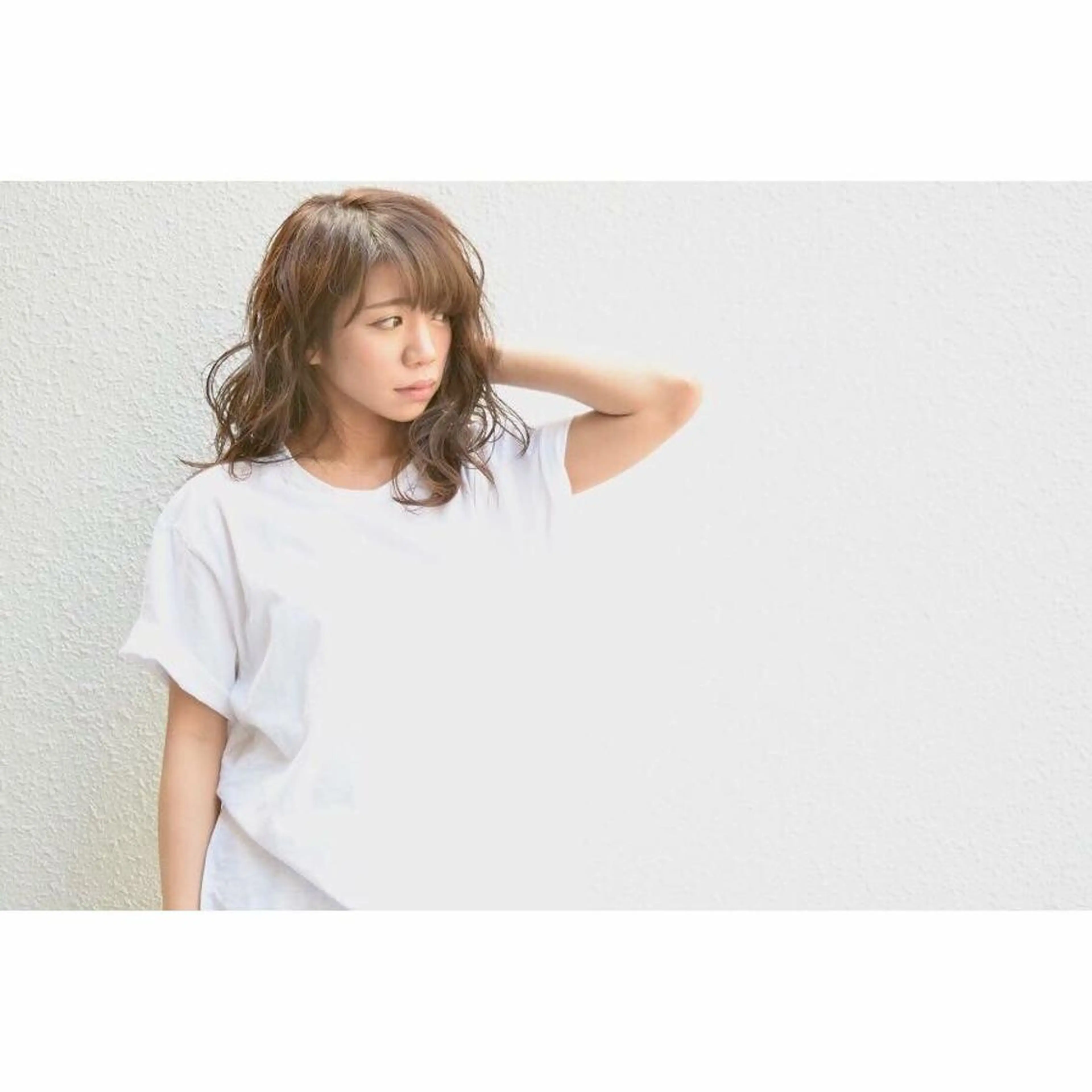 セミロング カラー パーマ 嶋佐 昌大 シマサマオのヘアスタイル