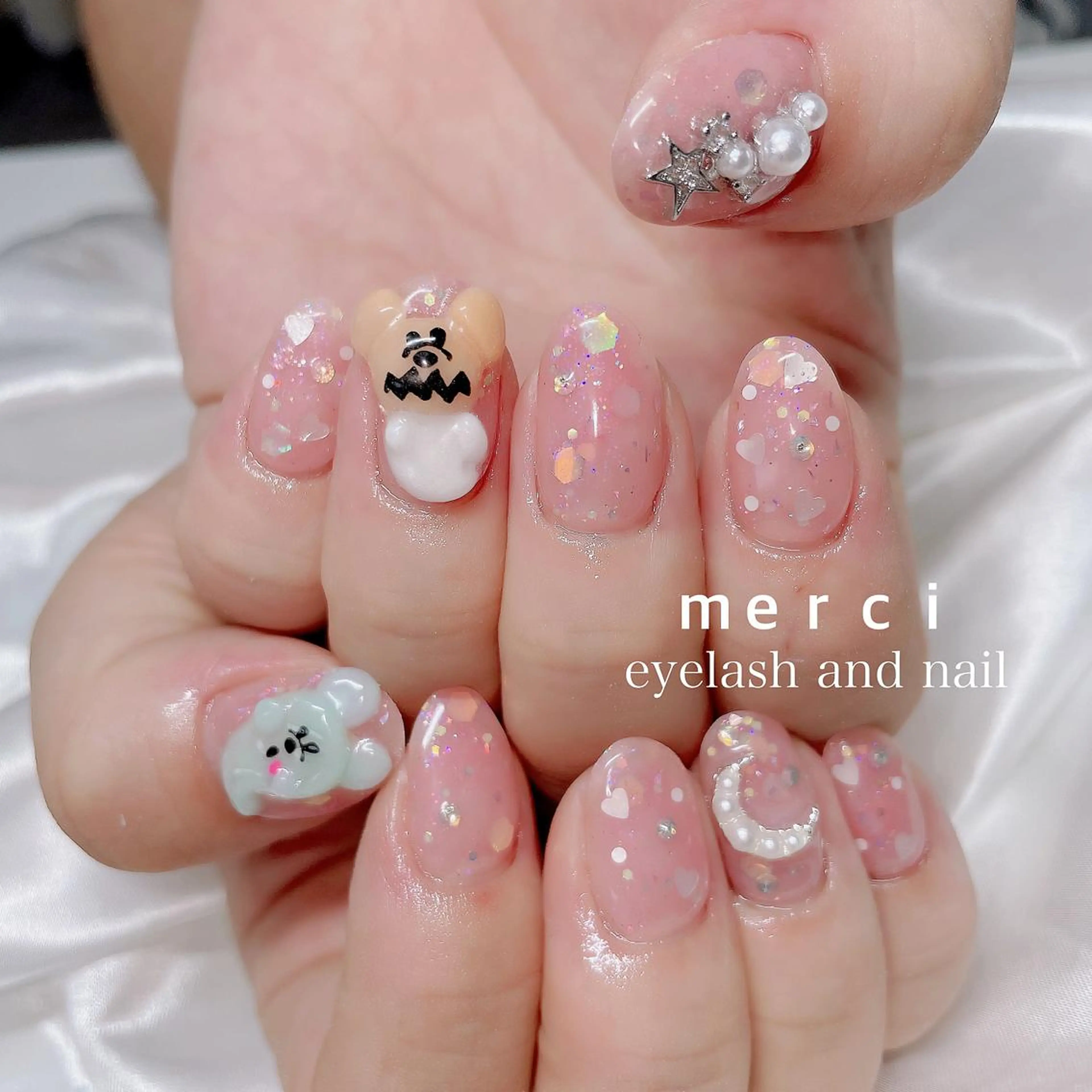 ネイル フラッシュネイル フットネイル フレンチネイル ハート キラキラネイル ハンドネイル merci nail所属・merci nailのネイルデザイン