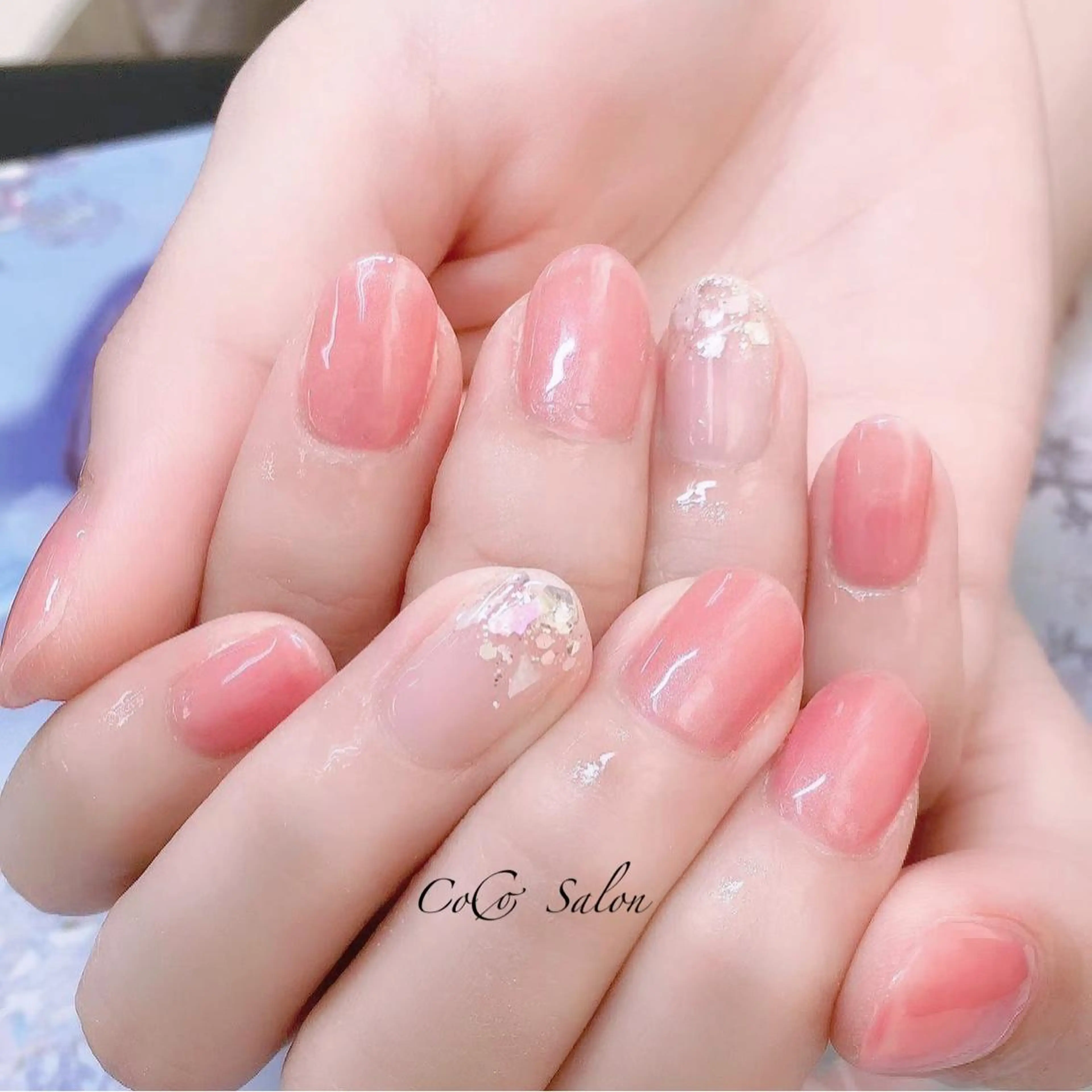 ネイル 長さ出し ジェルネイル ホログラムネイル オフィスネイル ワンカラーネイル ハンドネイル CoCoSalon ネイル/まつ毛予約のネイルデザイン