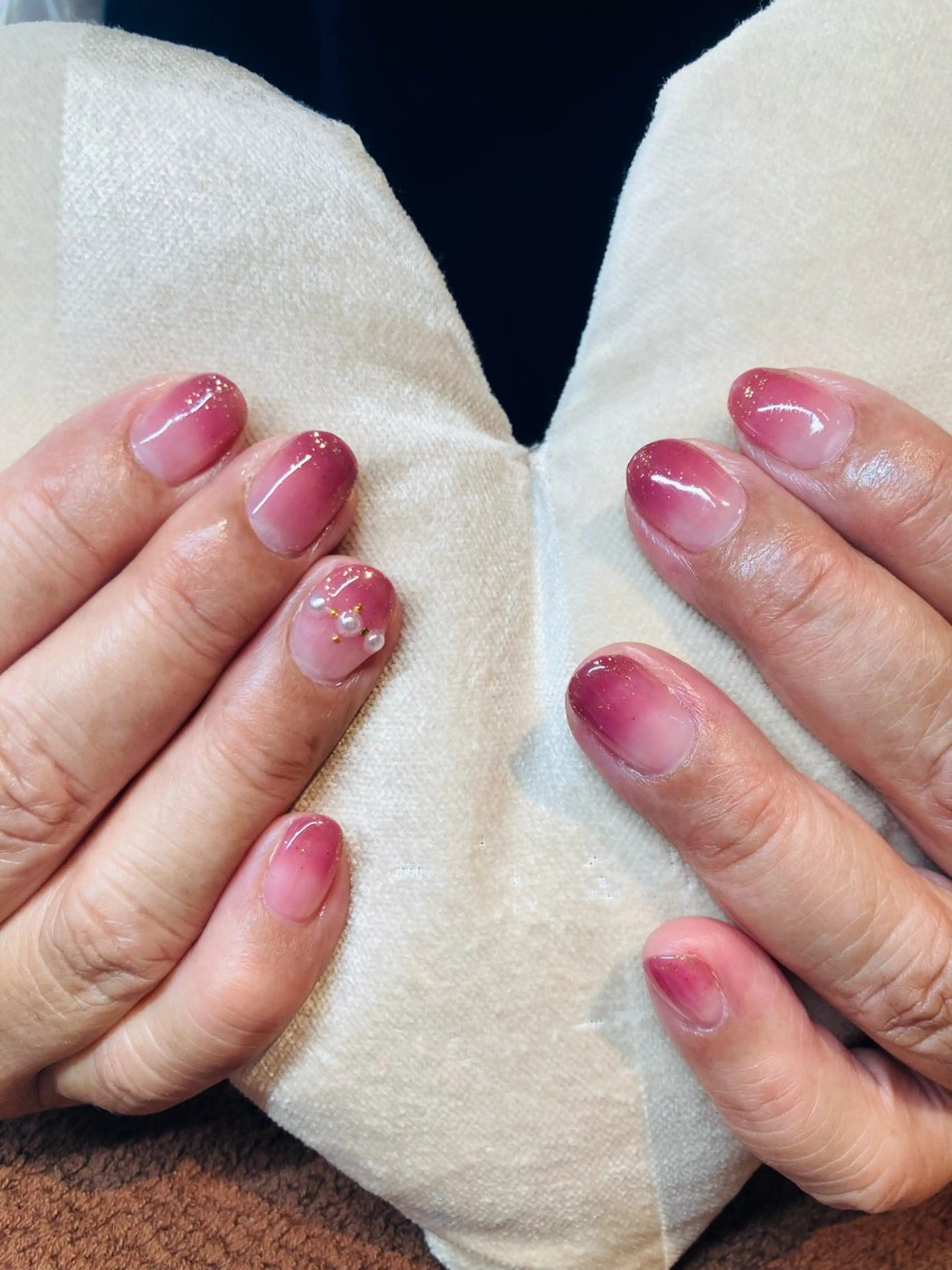 ネイル ECLAT エクラ所属・寺山 千鶴のネイルデザイン