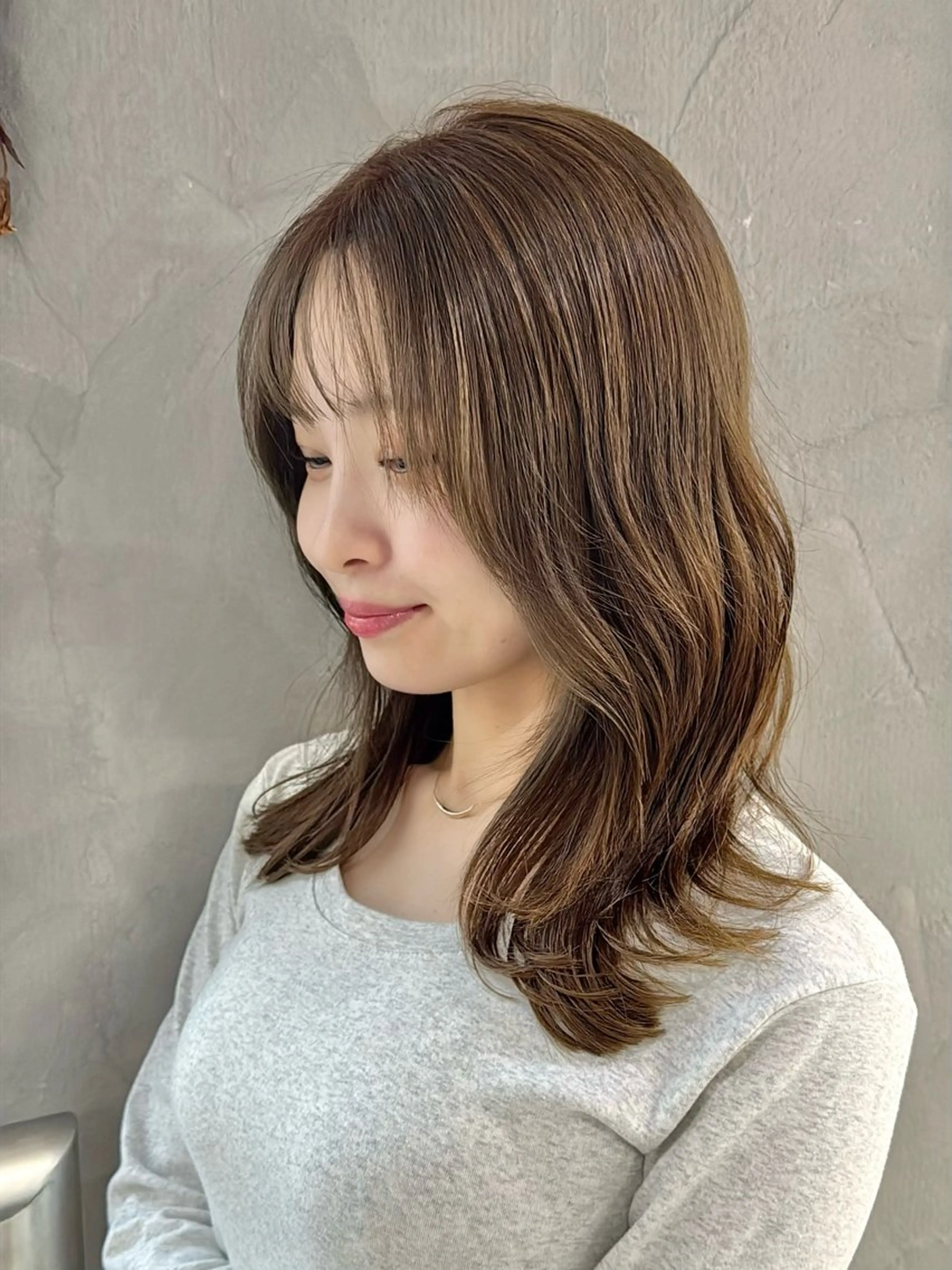 セミロング カラー カット ヘアカラー トリートメント ウルフ/レイヤー🪐 MANAのヘアスタイル