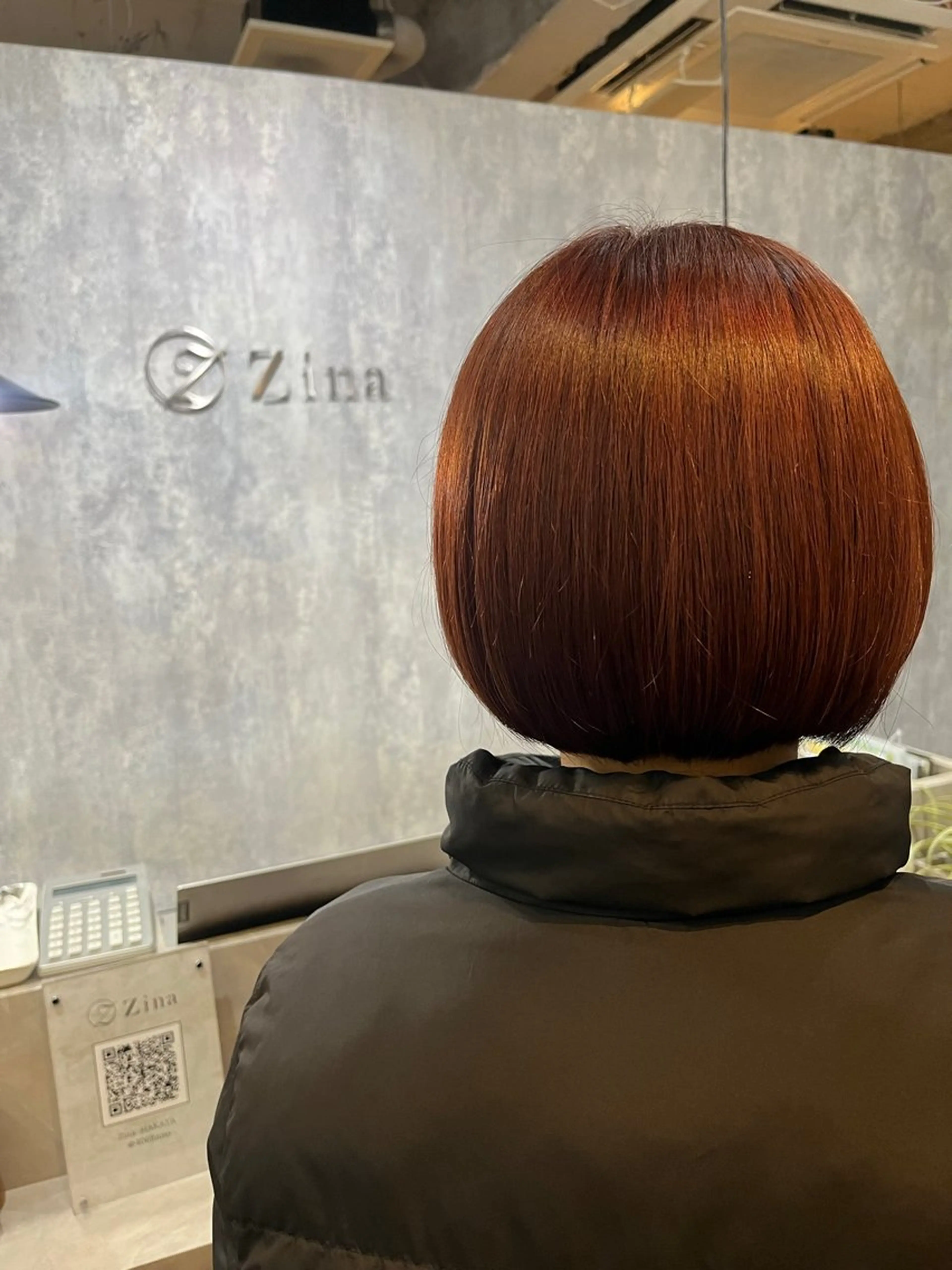 ショート カラー オレンジ レッドカラー ボブ 詩乃🎀ピンク 暖色系🫧レイヤーのヘアスタイル