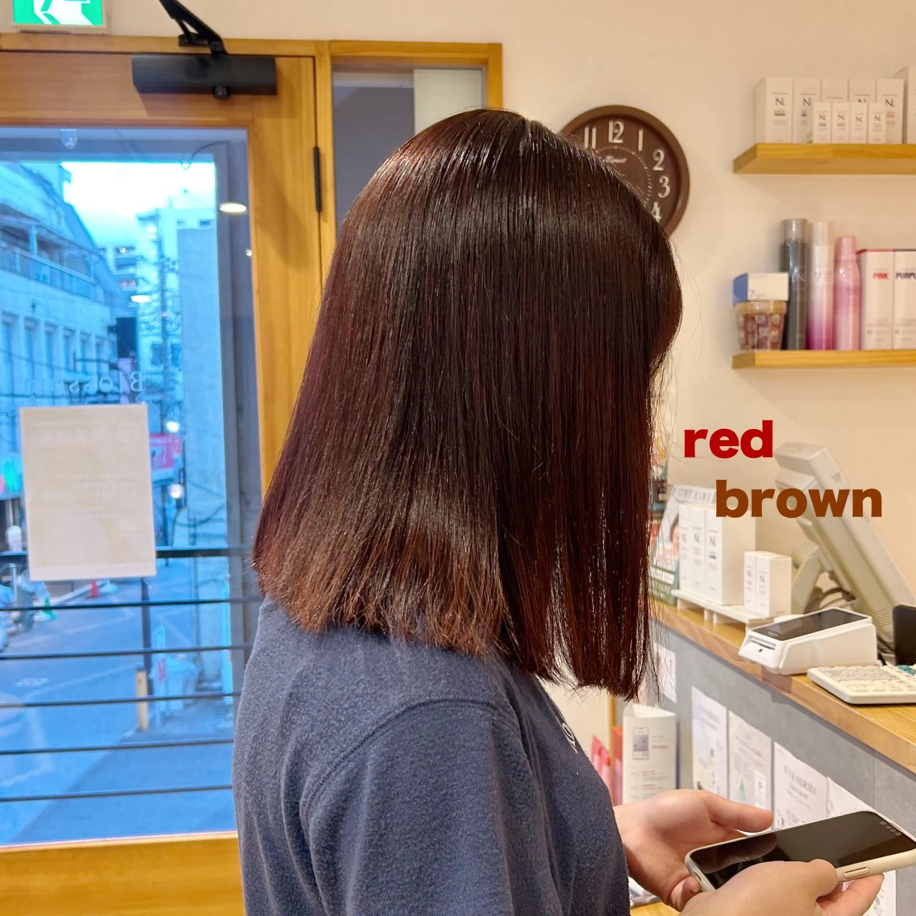 ミディアム A. Seoのヘアスタイル
