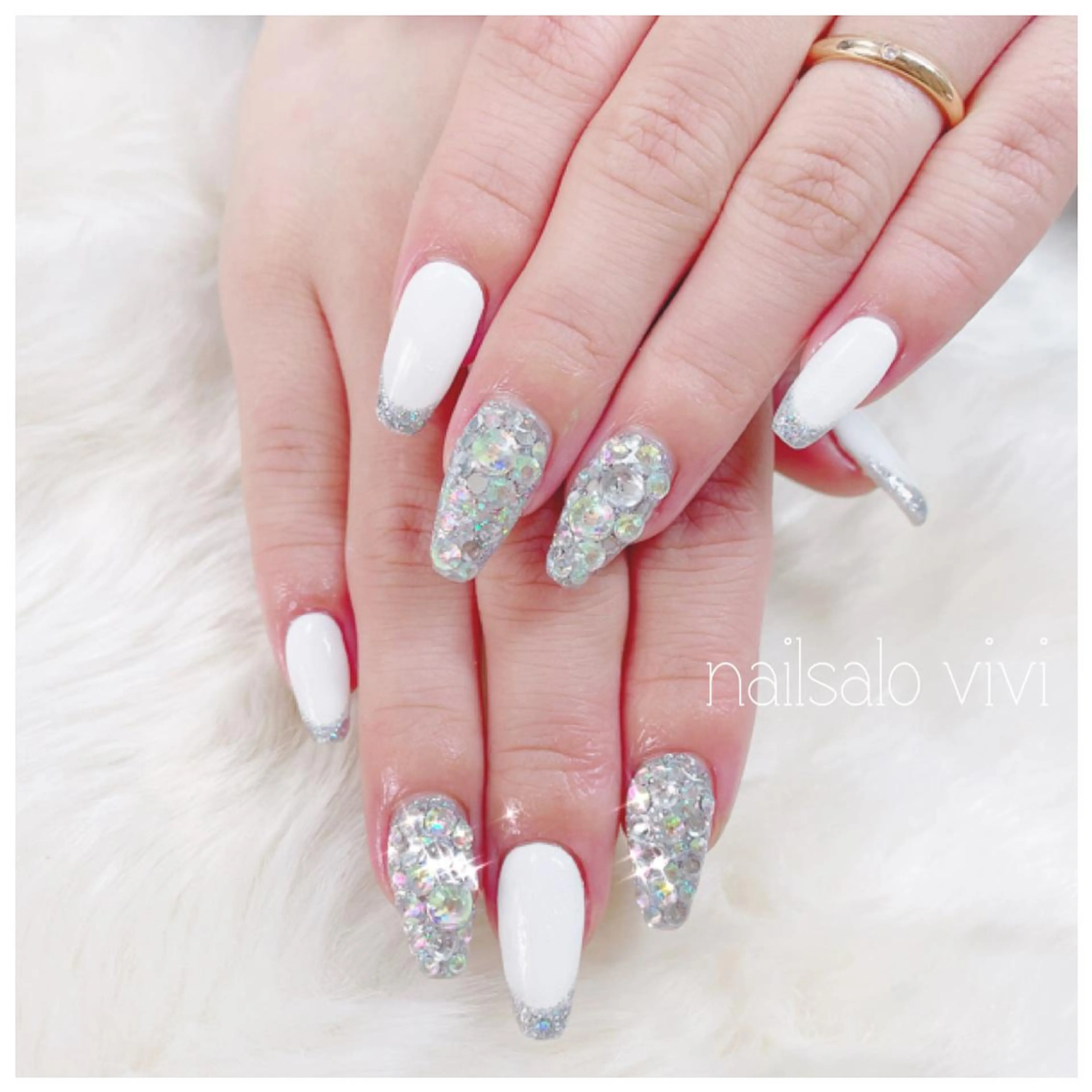 ネイル ＶＩＶＩ nailsalonのネイルデザイン