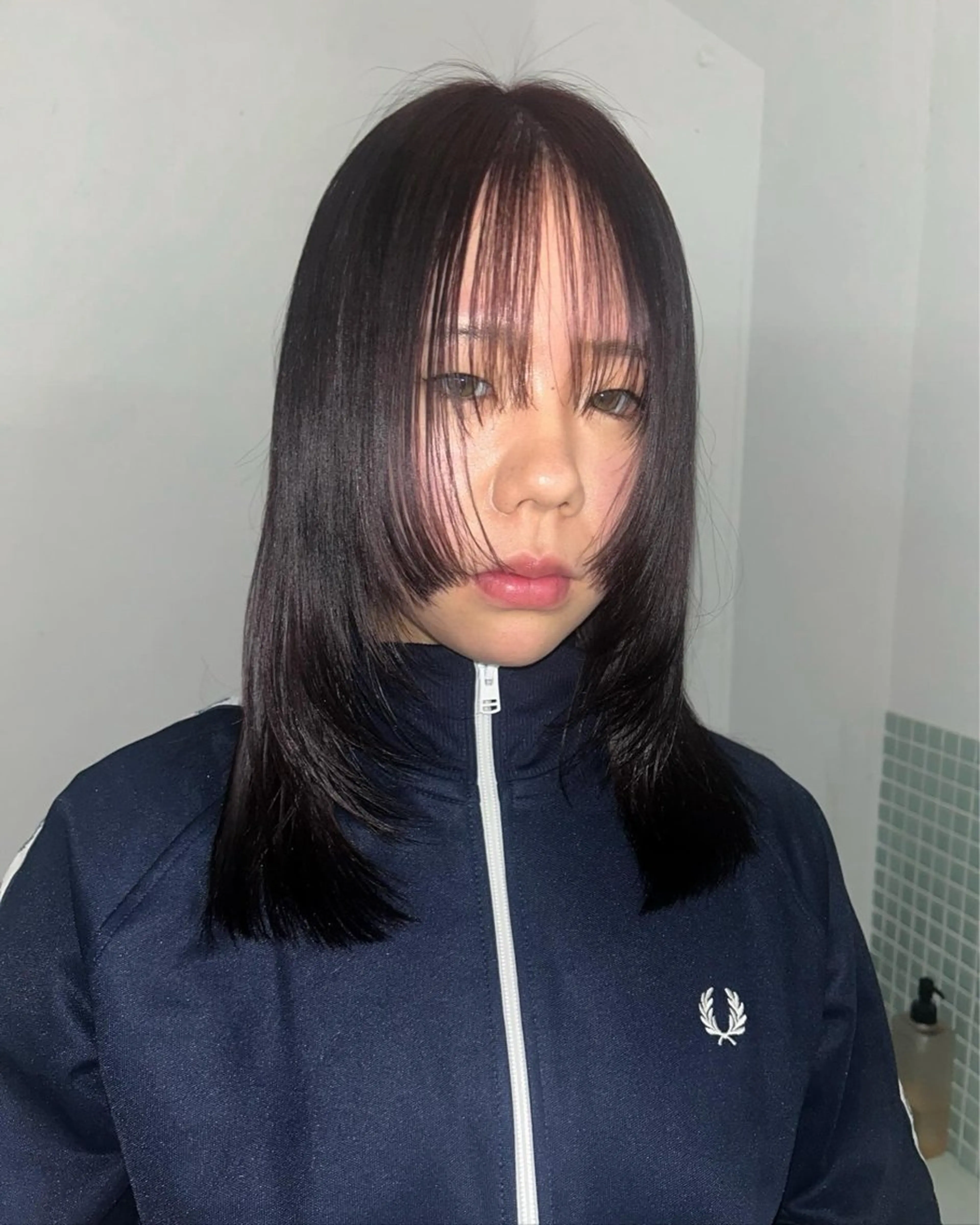 セミロング カラー カット ヘアカラー トリートメント hen所属・心斎橋/レイヤー/ ブリーチ/モエのヘアスタイル