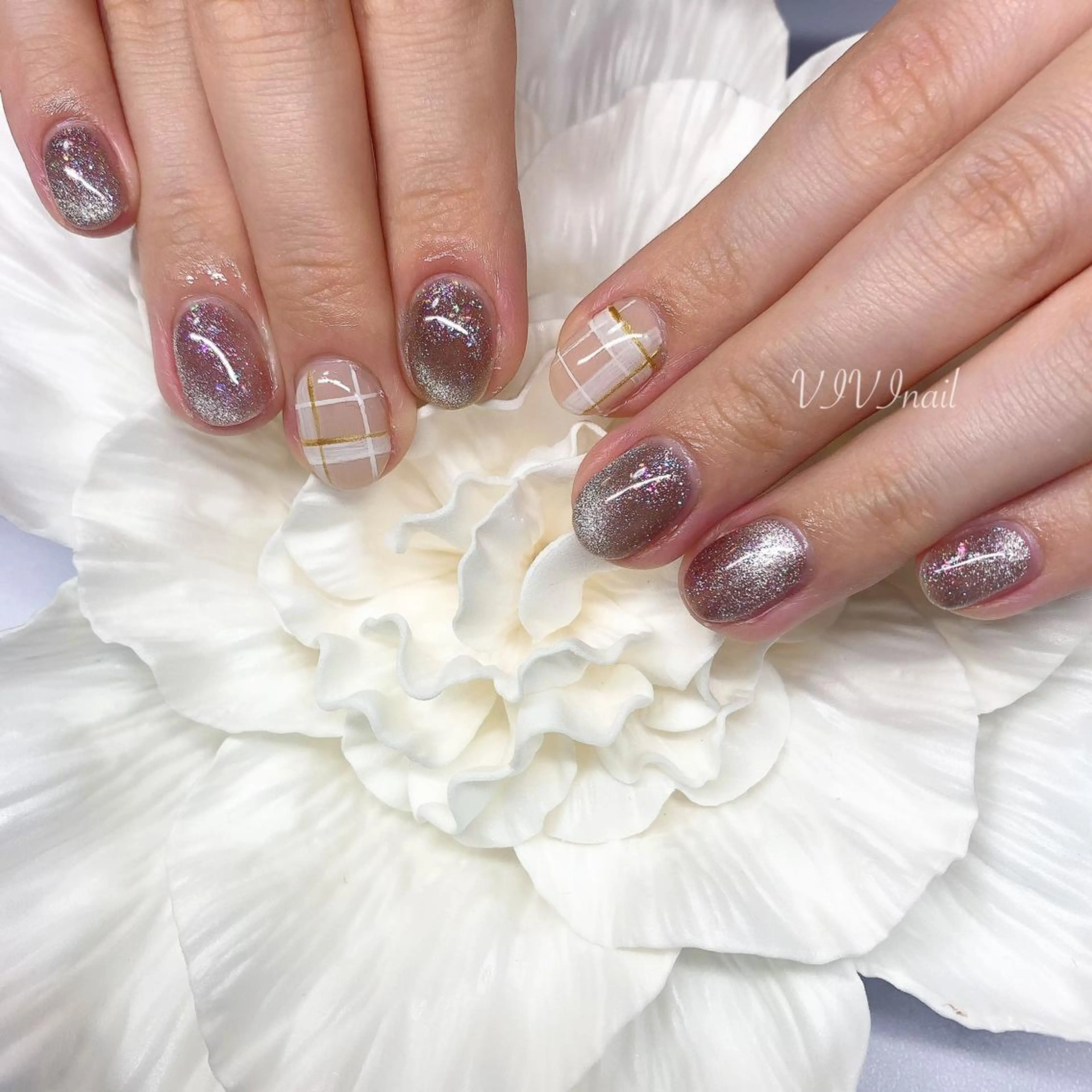 ネイル マグネットネイル ハンドネイル vivi nailのネイルデザイン