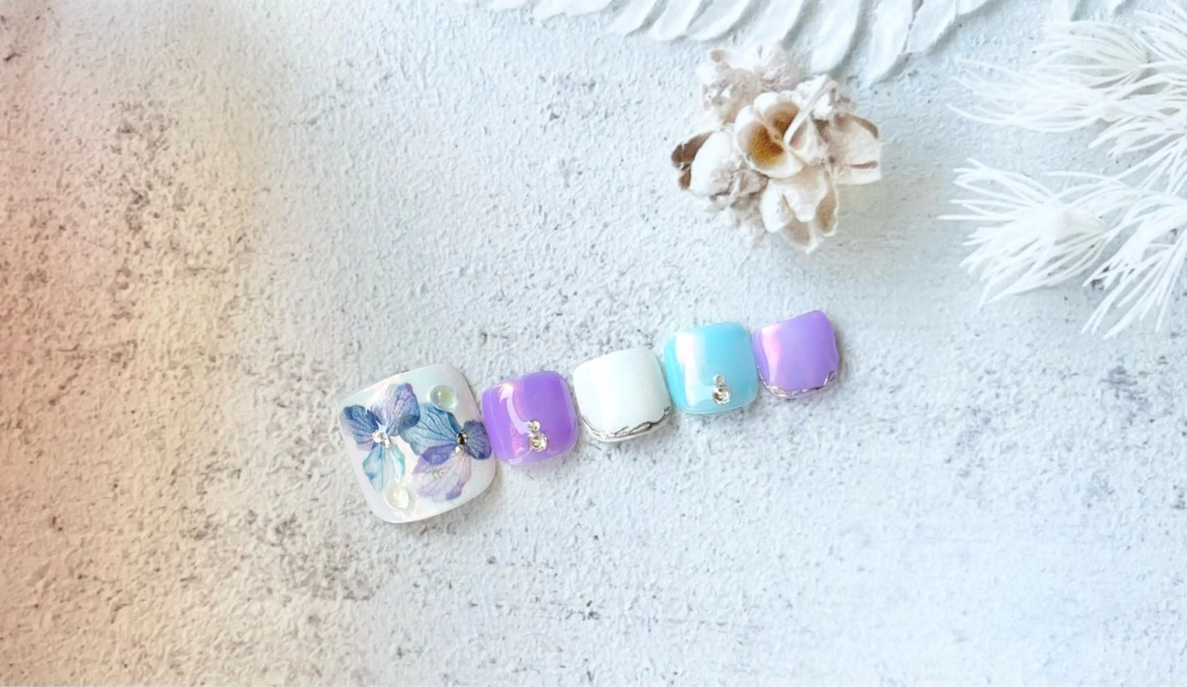 ネイル フットネイル ジェルネイル フットネイル sari nailのネイルデザイン