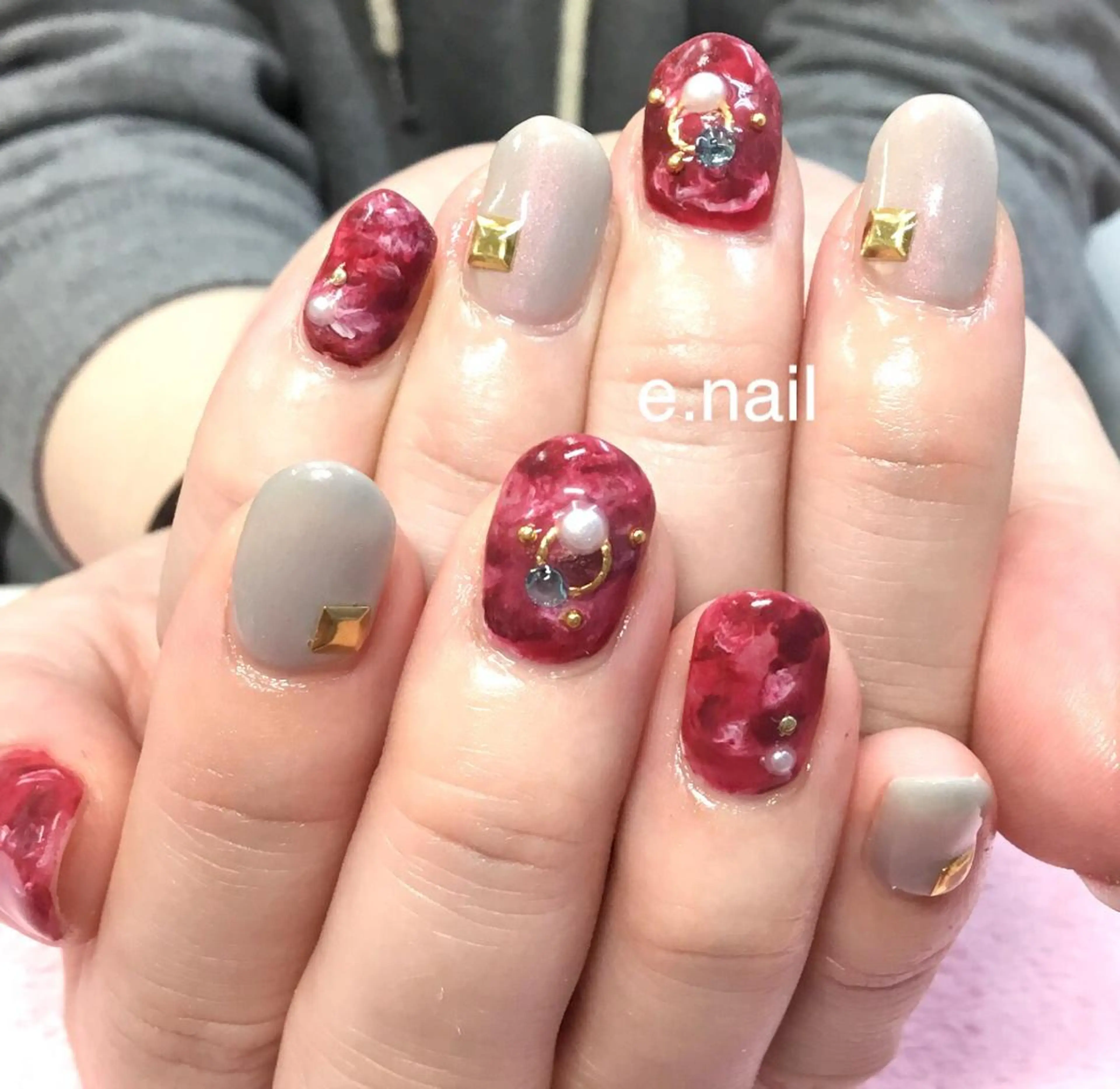 ネイル e.nail所属・和賀井 恵理のネイルデザイン