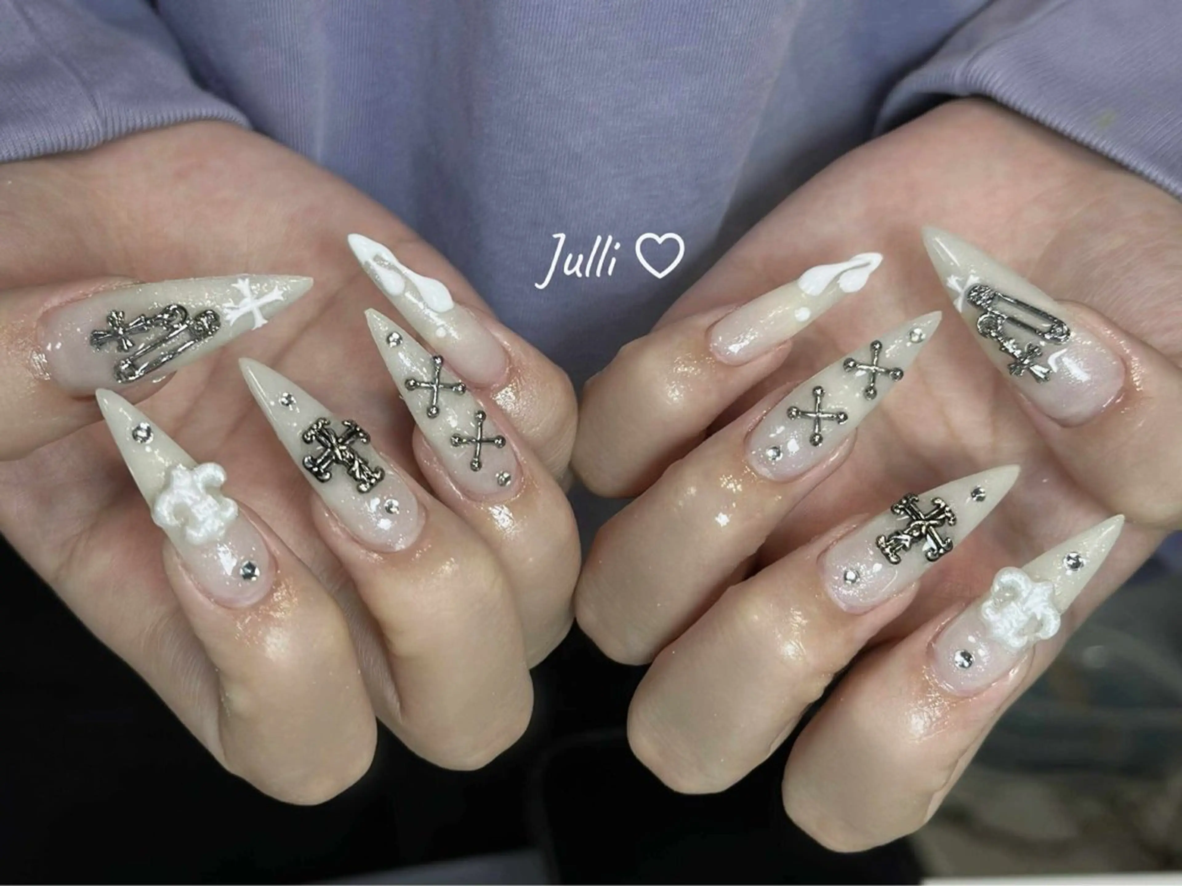 ネイル ボルドー ブラウン チークネイル ドット フットネイル Julli NailStudioのネイルデザイン