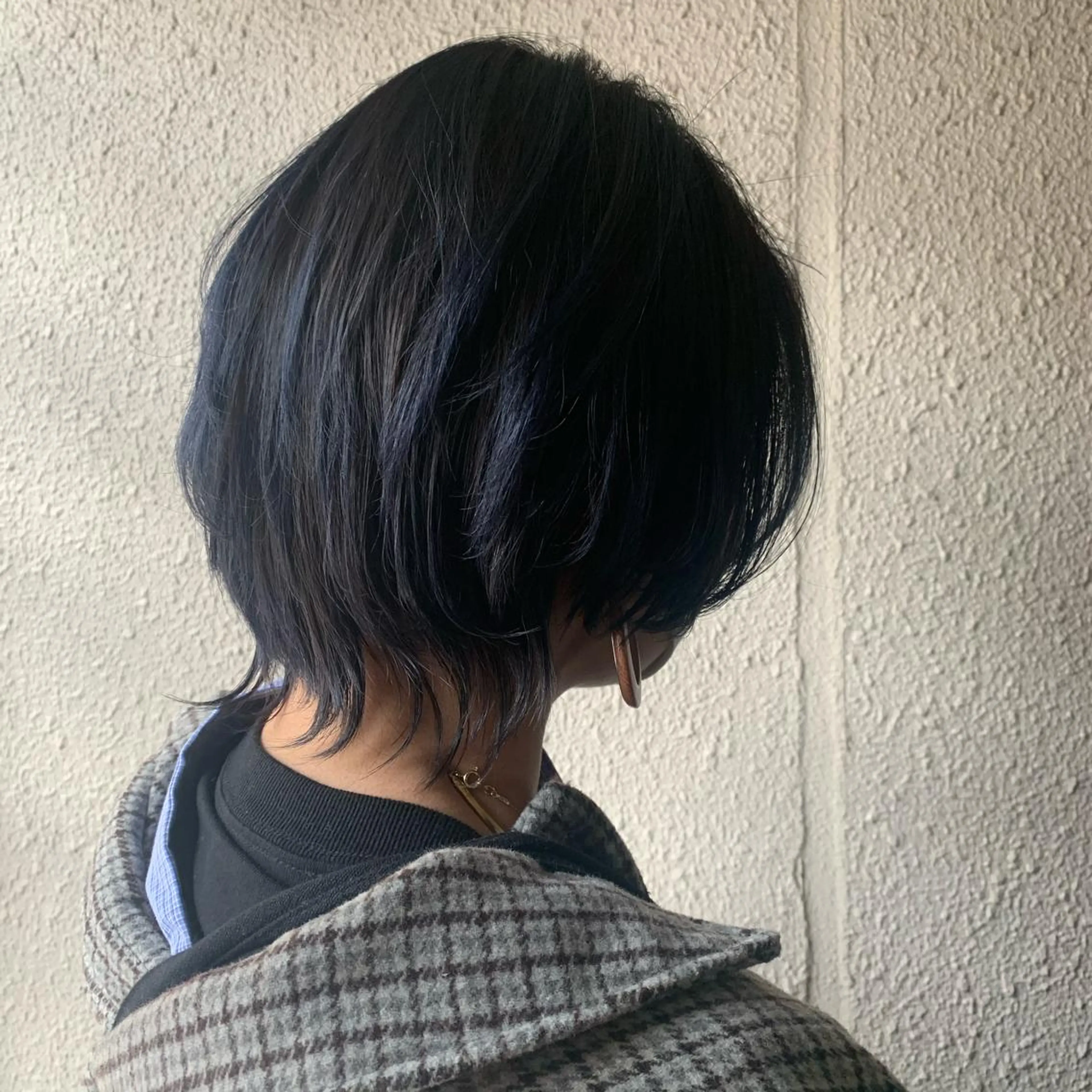 ショート カラー ネイビーカラー chouette/ 根本優希のヘアスタイル