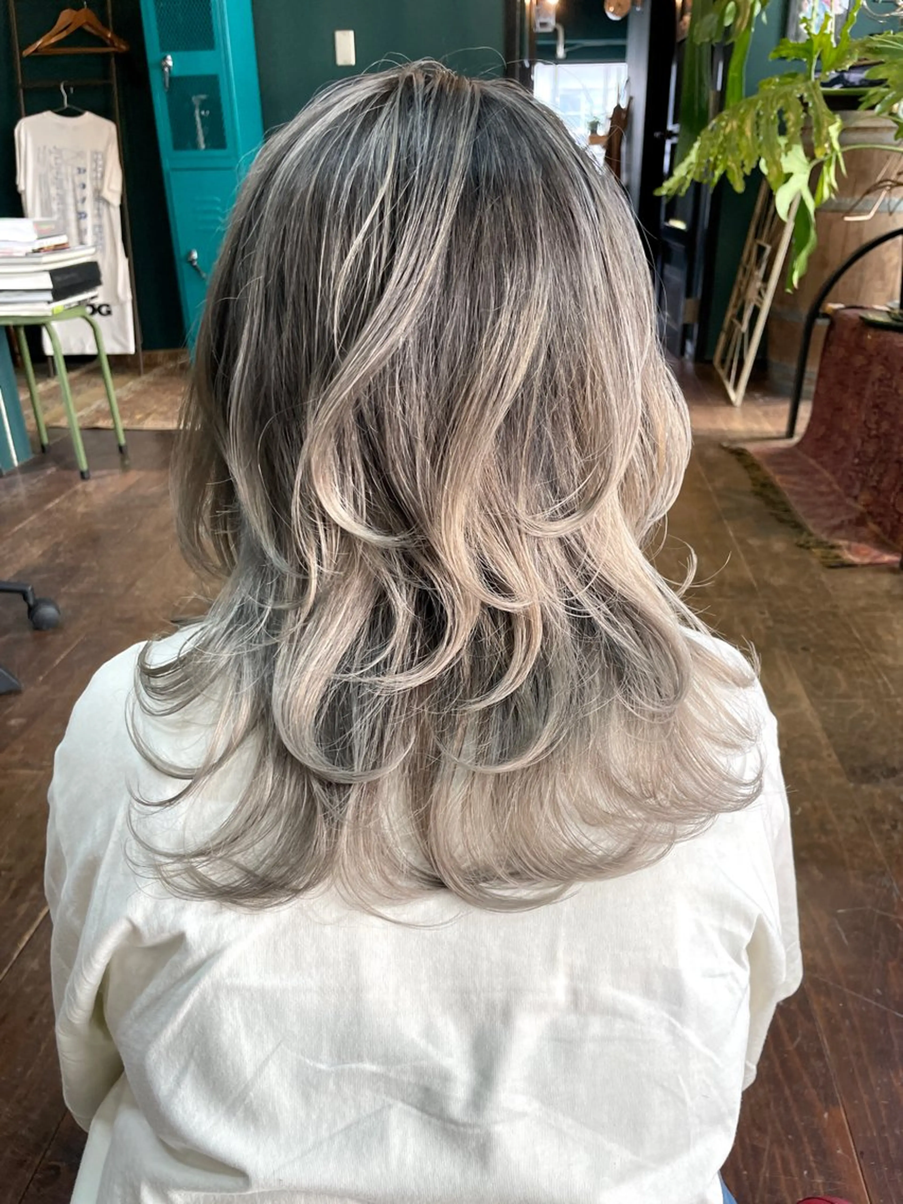 セミロング カット ヘアカラー トリートメント vivre libre所属・vivre libreのヘアスタイル