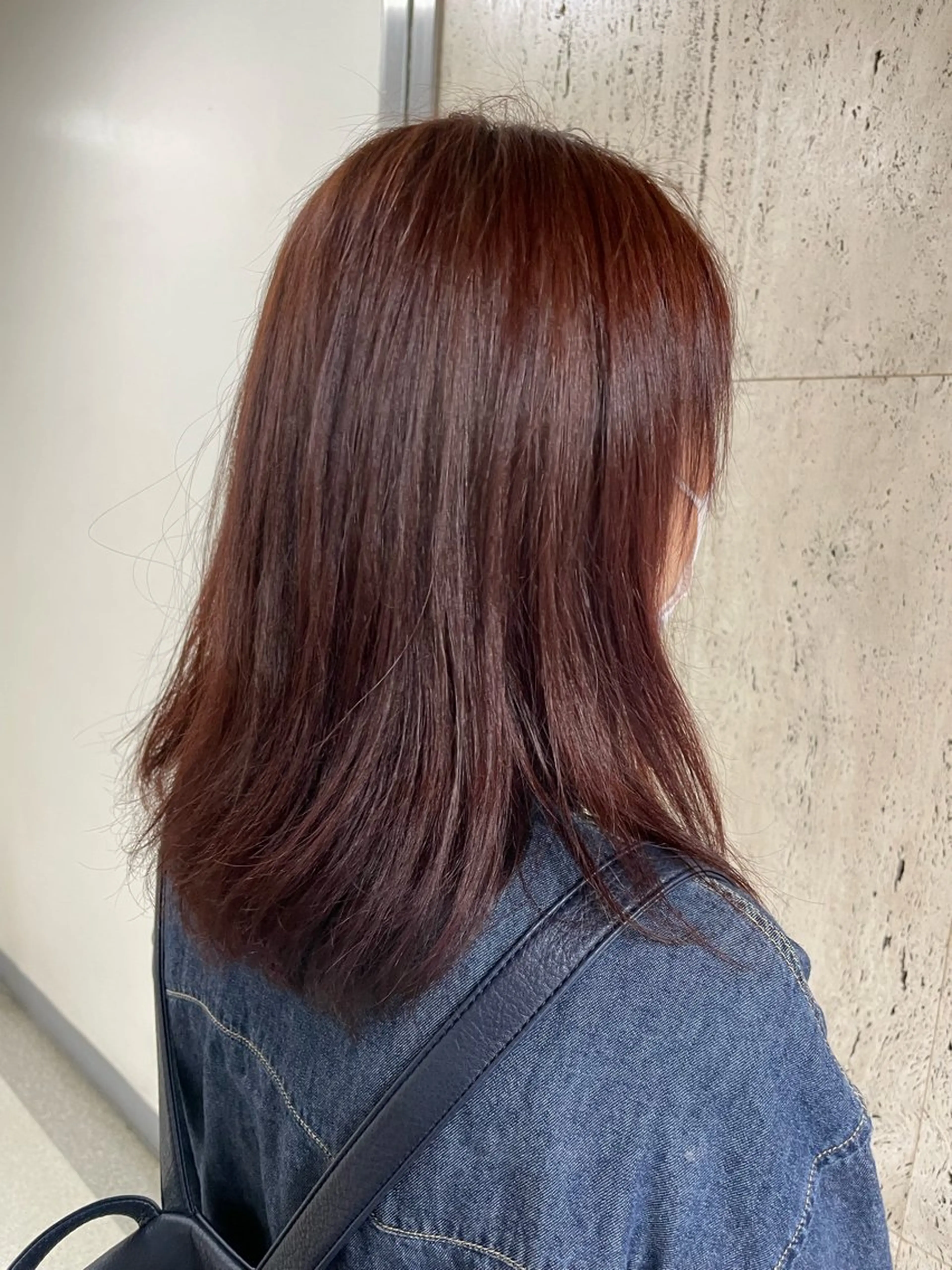 セミロング カラー 🌈透明感カラー 韓国 ミライ🇰🇷のヘアスタイル