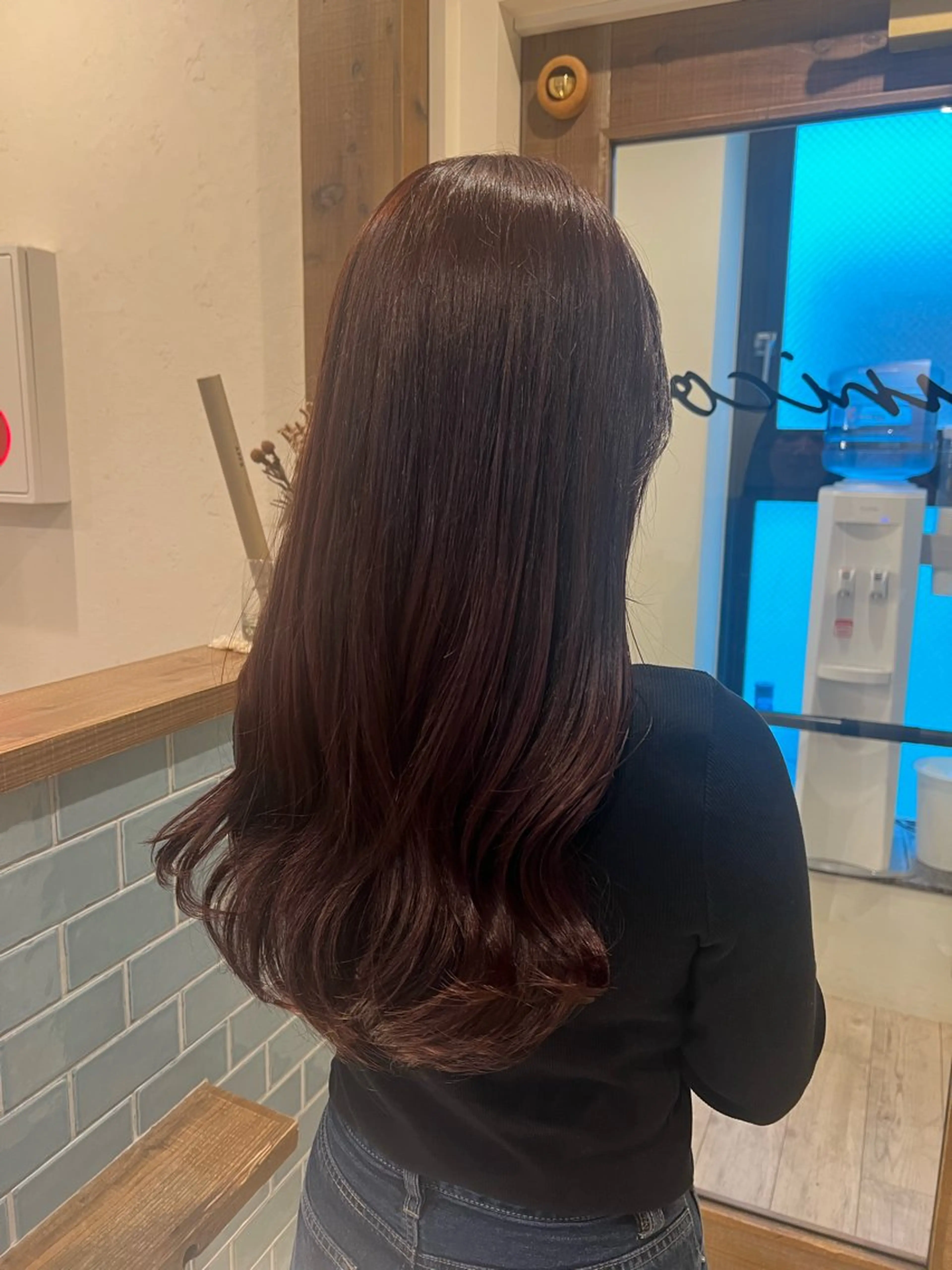 ロング カラー ブラウンカラー レッドカラー レッドブラウン カット ヘアカラー トリートメント 工藤 梨花のヘアスタイル