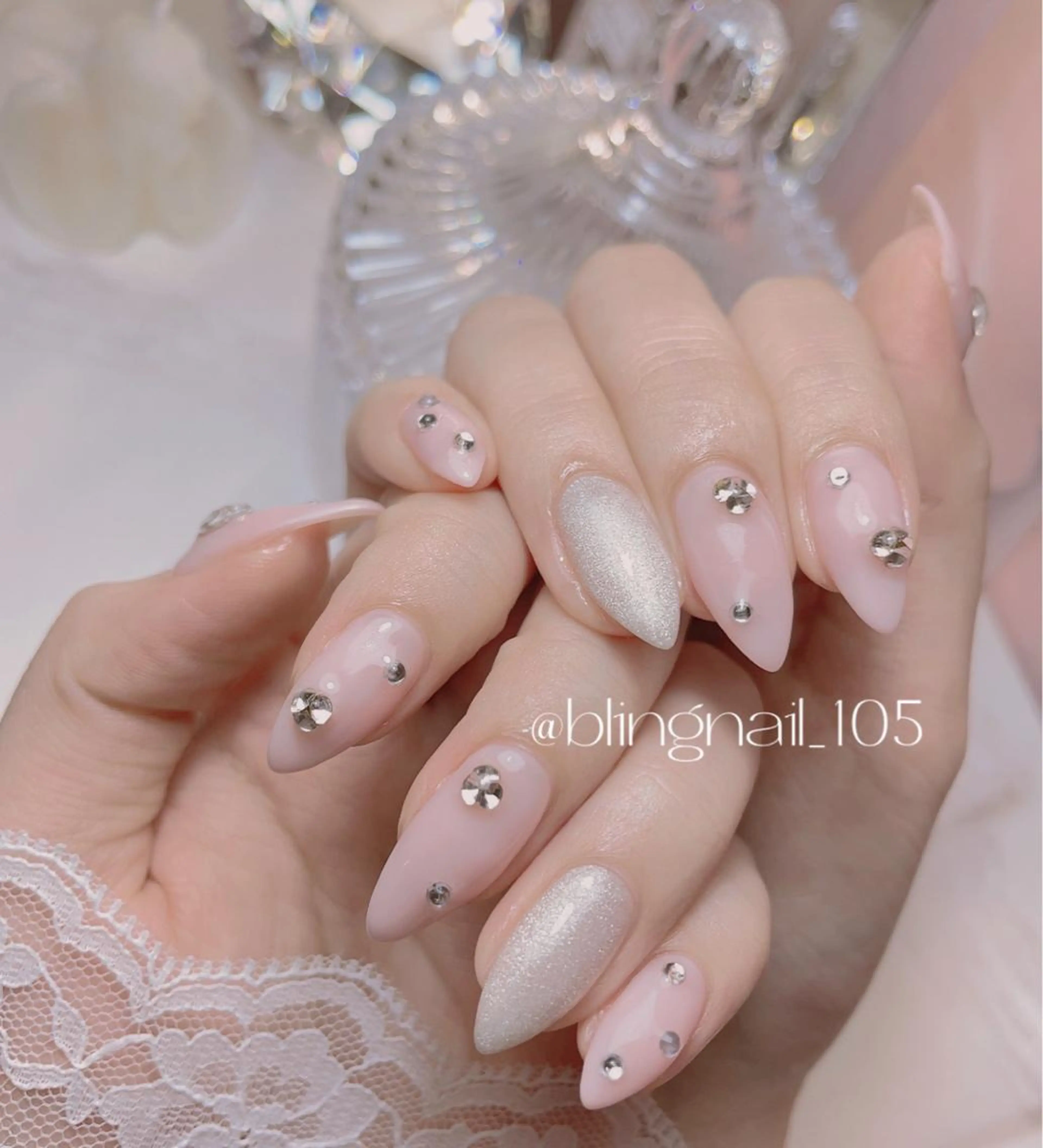 ネイル 23時まで❤︎韓国、 ワンホンネイルのネイルデザイン