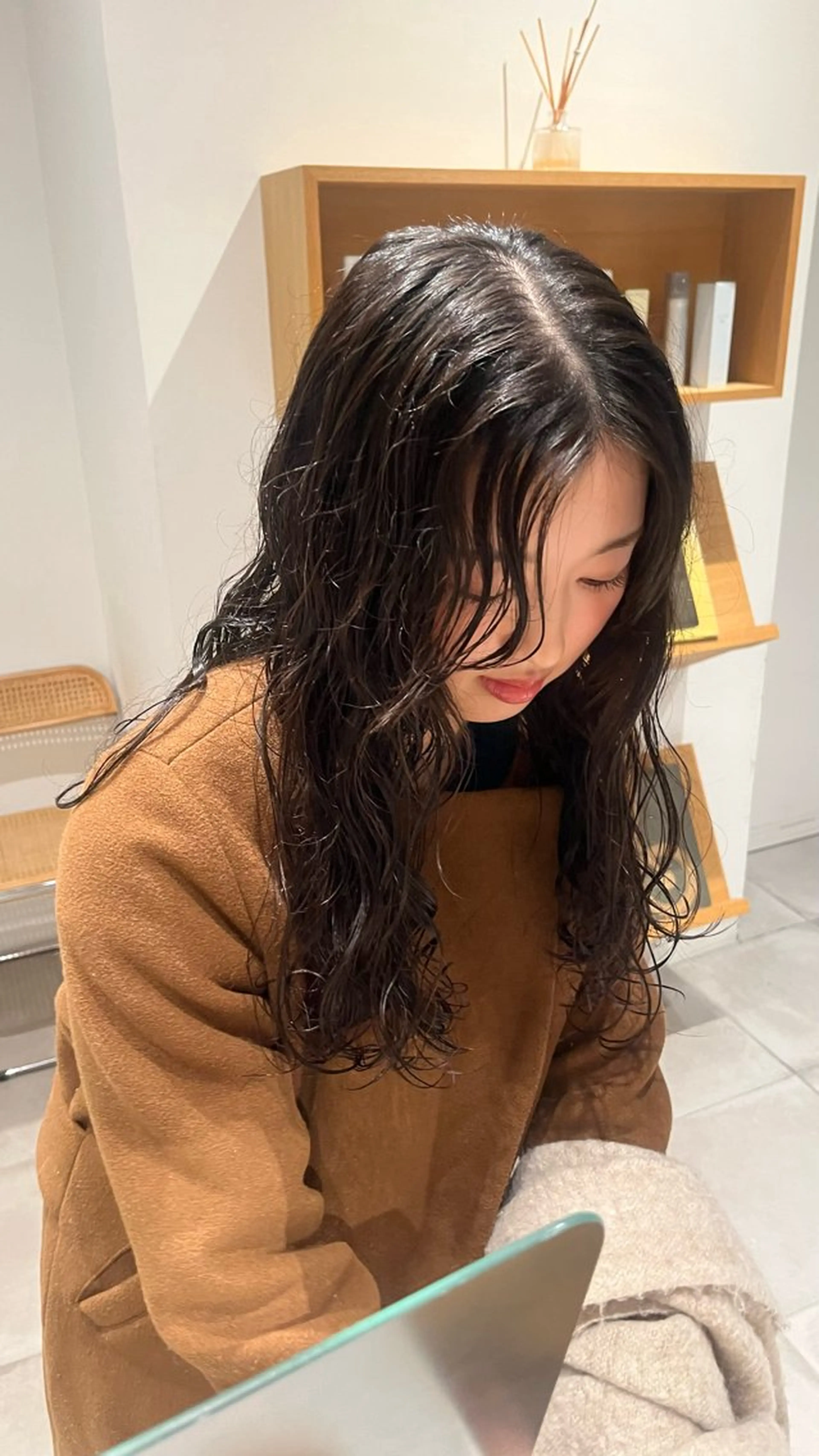 パーマ e.n.u.烏丸所属・e.n.u 烏丸山﨑 菜々実のヘアスタイル