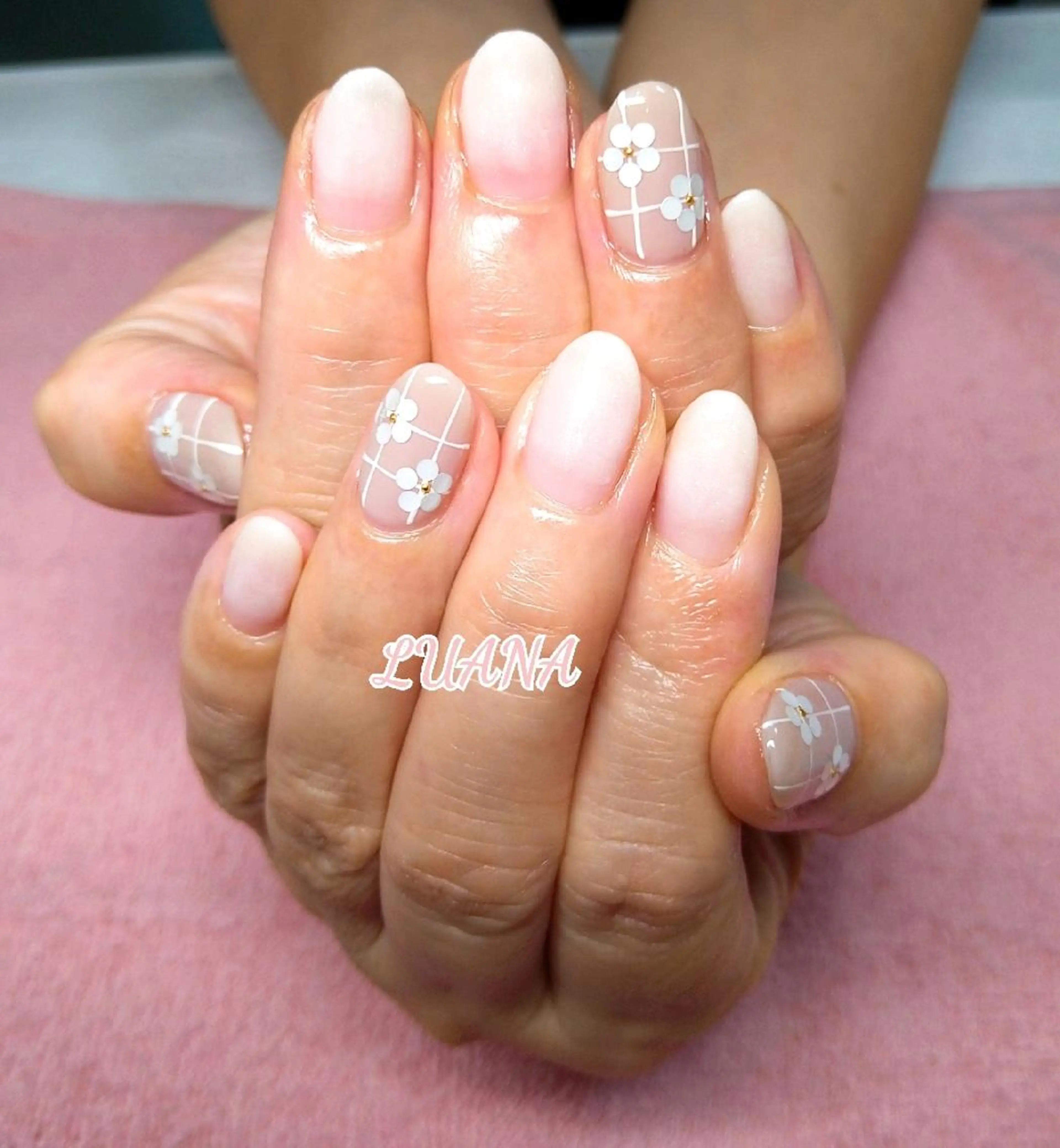 ネイル ハンドネイル LUANA  TAKAHASHIのネイルデザイン