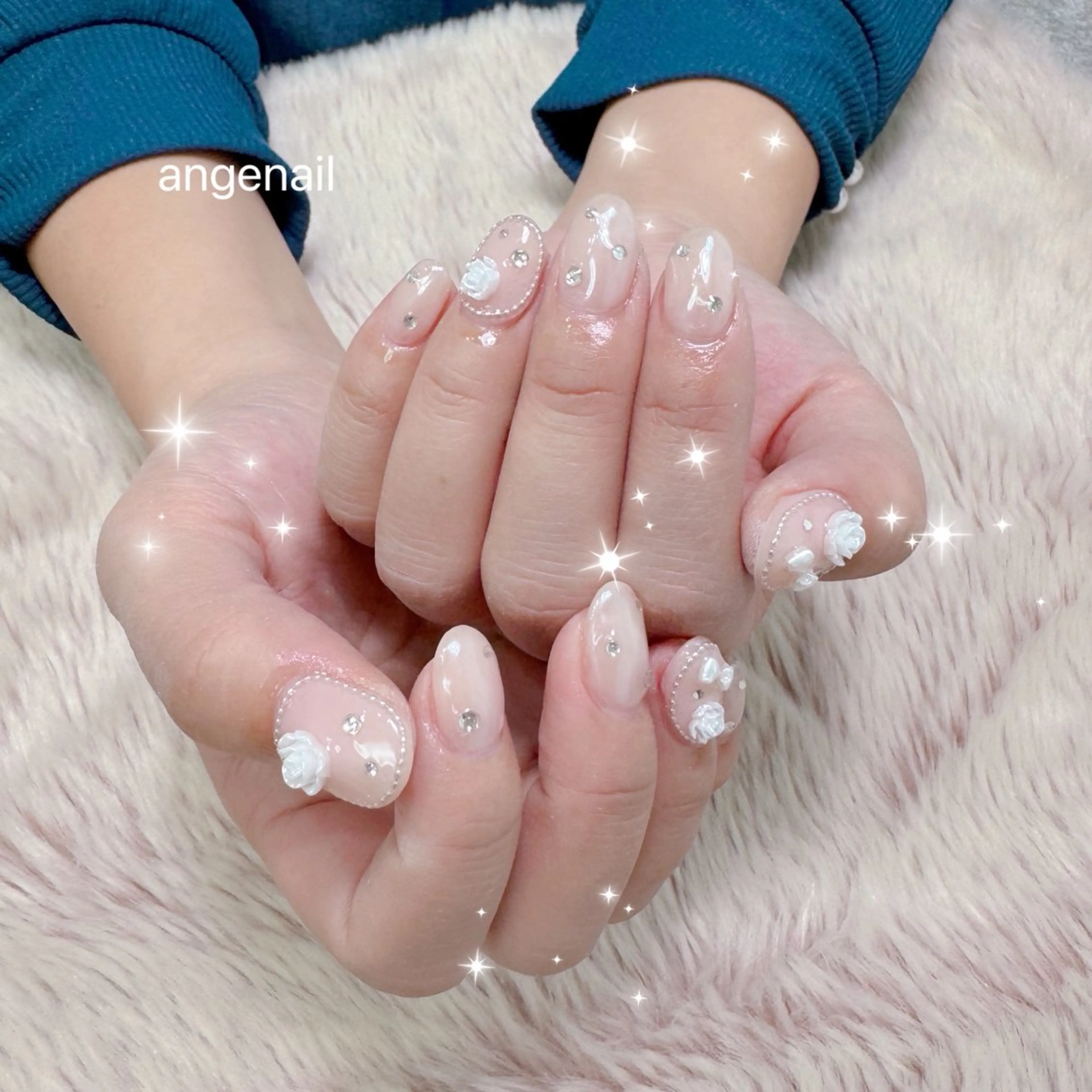 ネイル ハンドネイル オーナーネイリスト MAKIのネイルデザイン