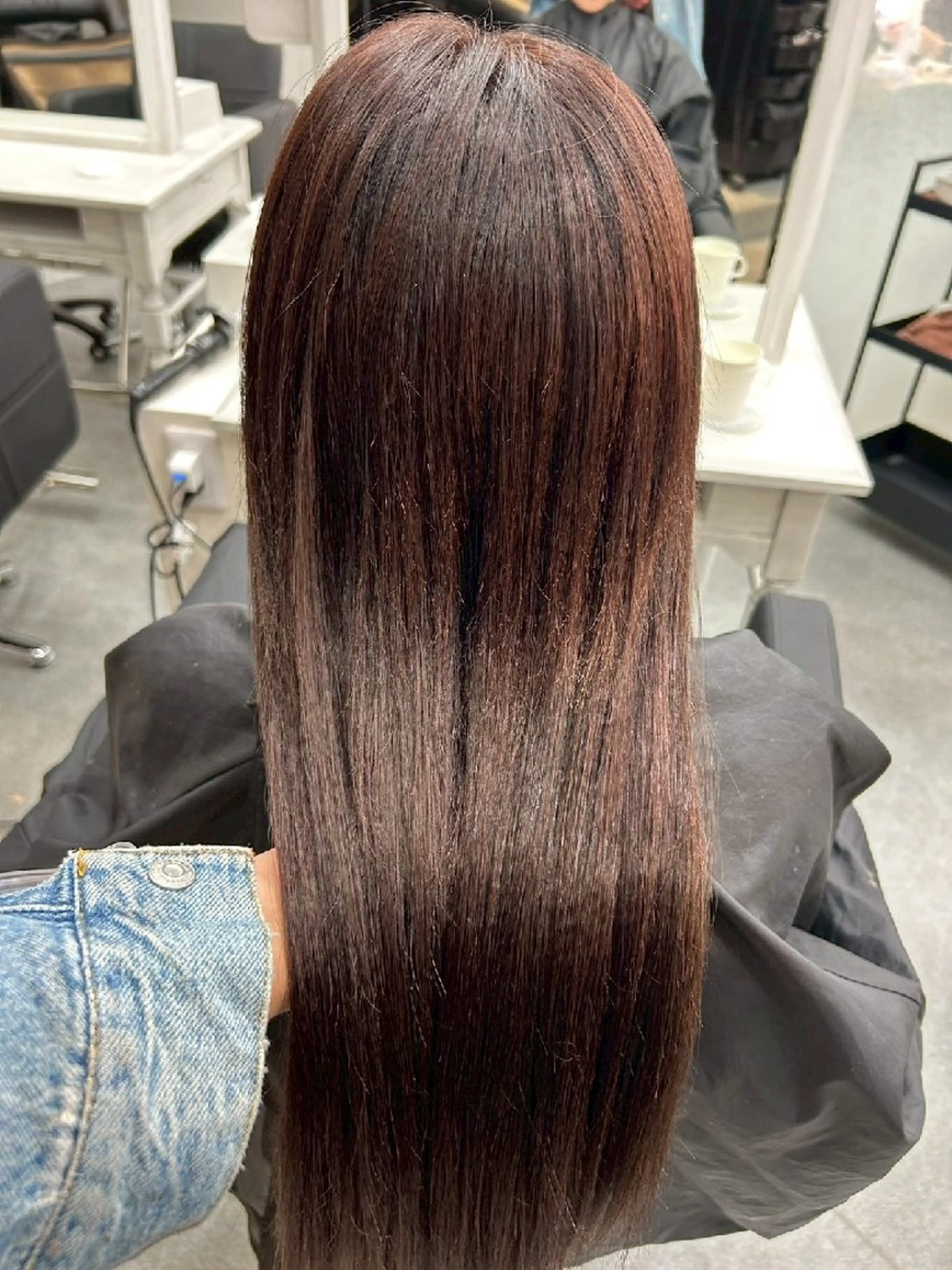 ロング カラー 髪質改善 トリートメント カット ヘアカラー トリートメント ベルグロー アルファのヘアスタイル