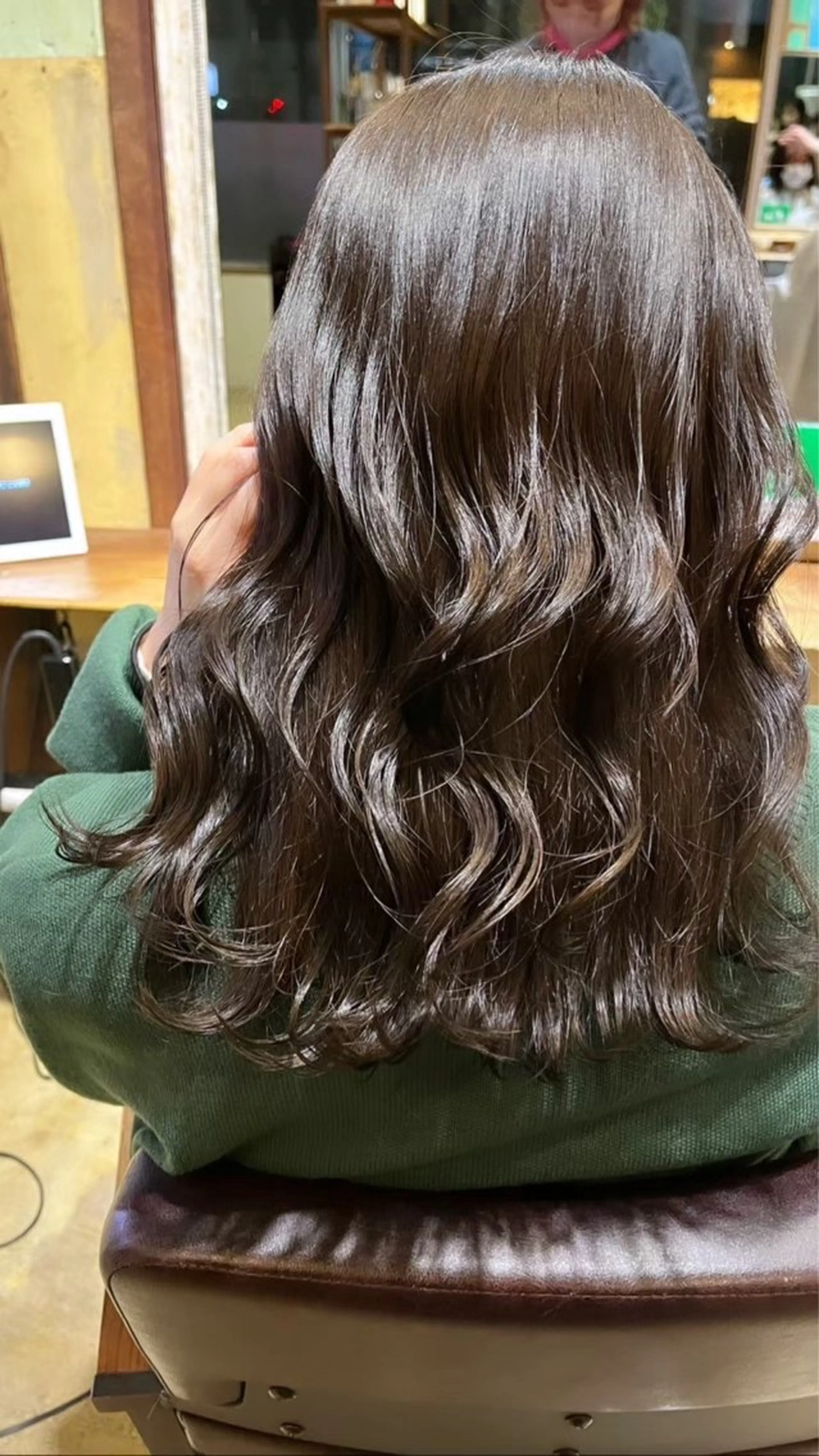 カラー 紅/艶カラー/ 透明感カラーのヘアスタイル