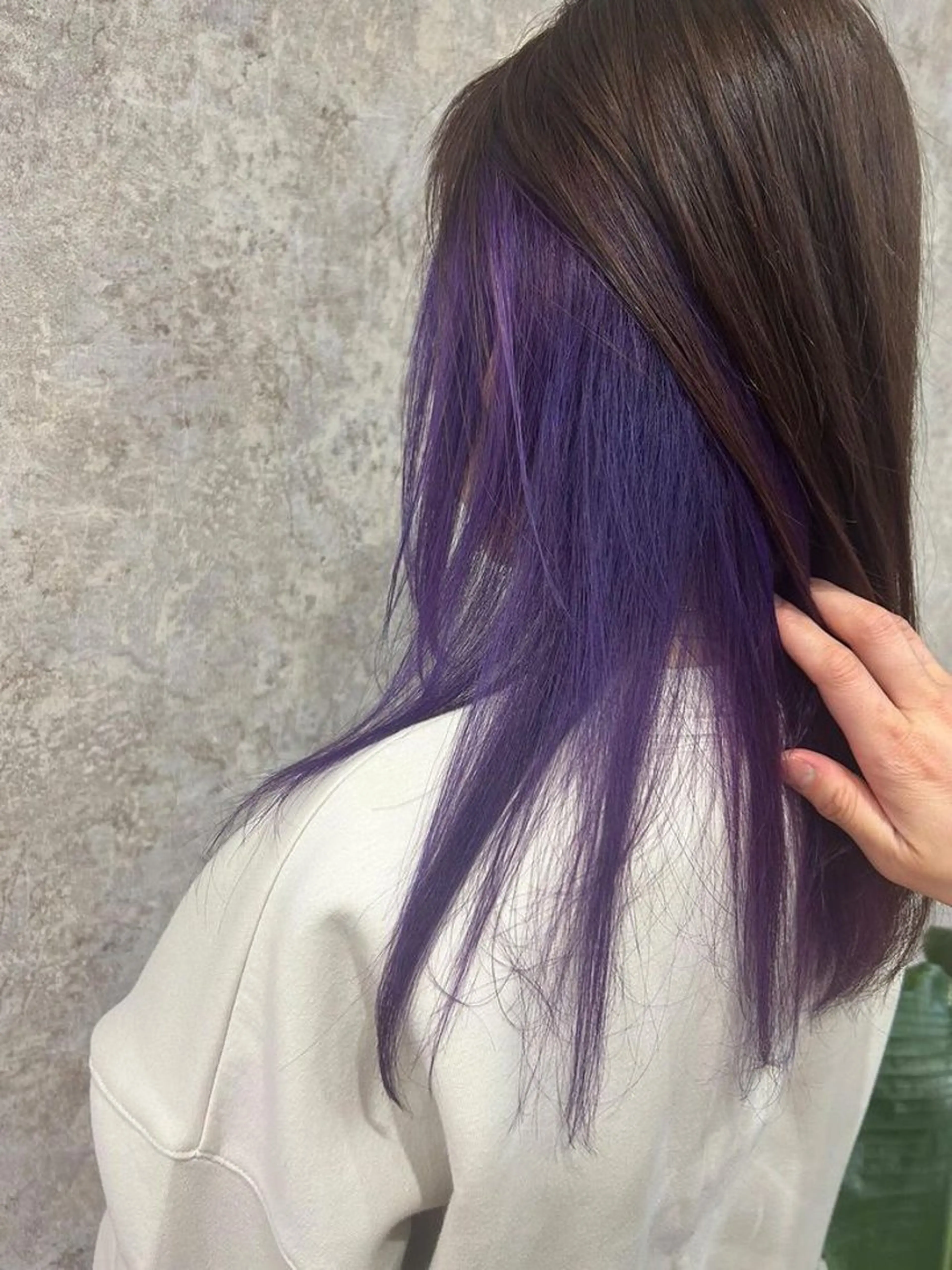 ロング カラー インナーカラー パープルカラー カット ヘアカラー Ripps長居所属・メテオ ／ヘアカラー 西川菜実のヘアスタイル