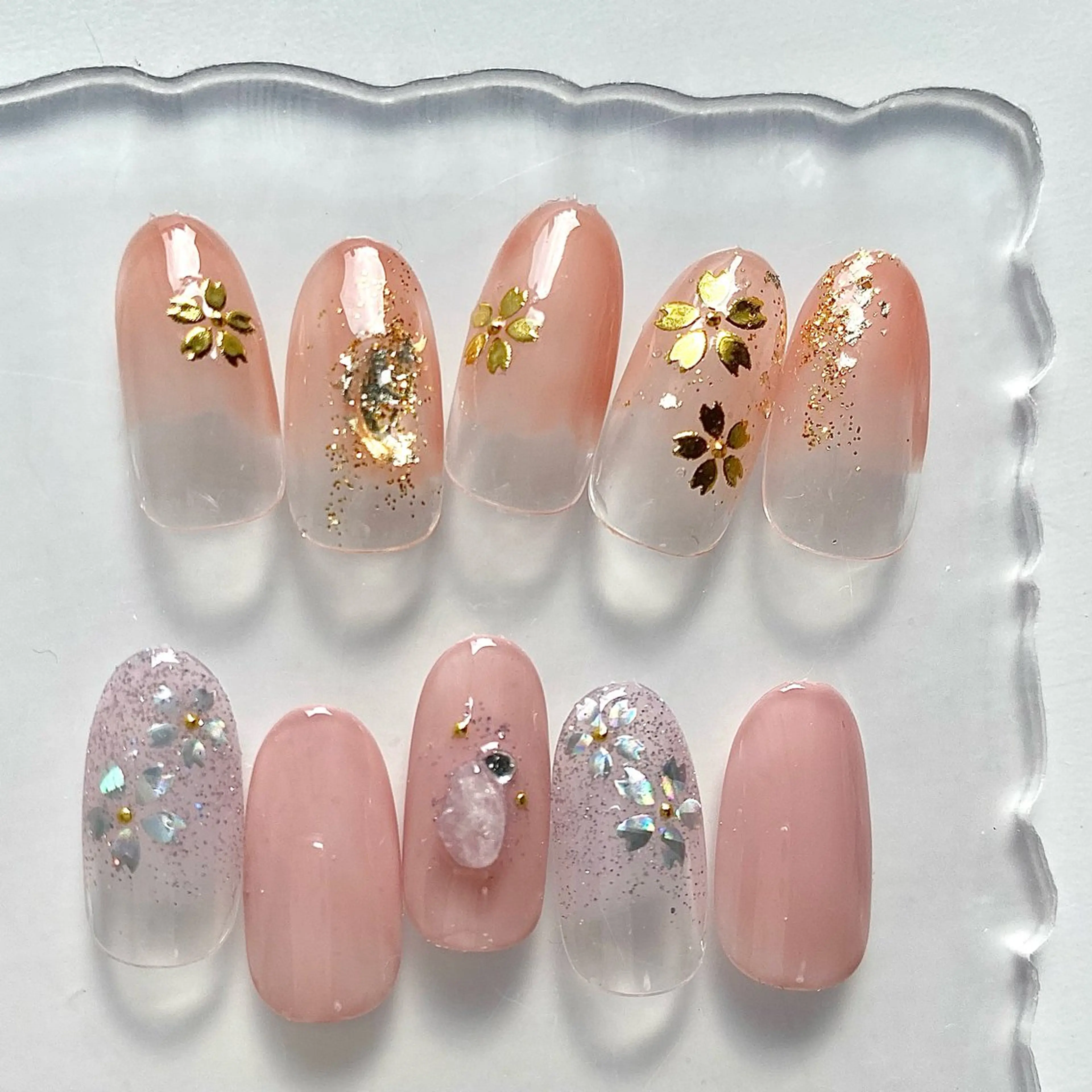 カラー ハンドネイル Aoi💅🏻 表参道のネイルデザイン