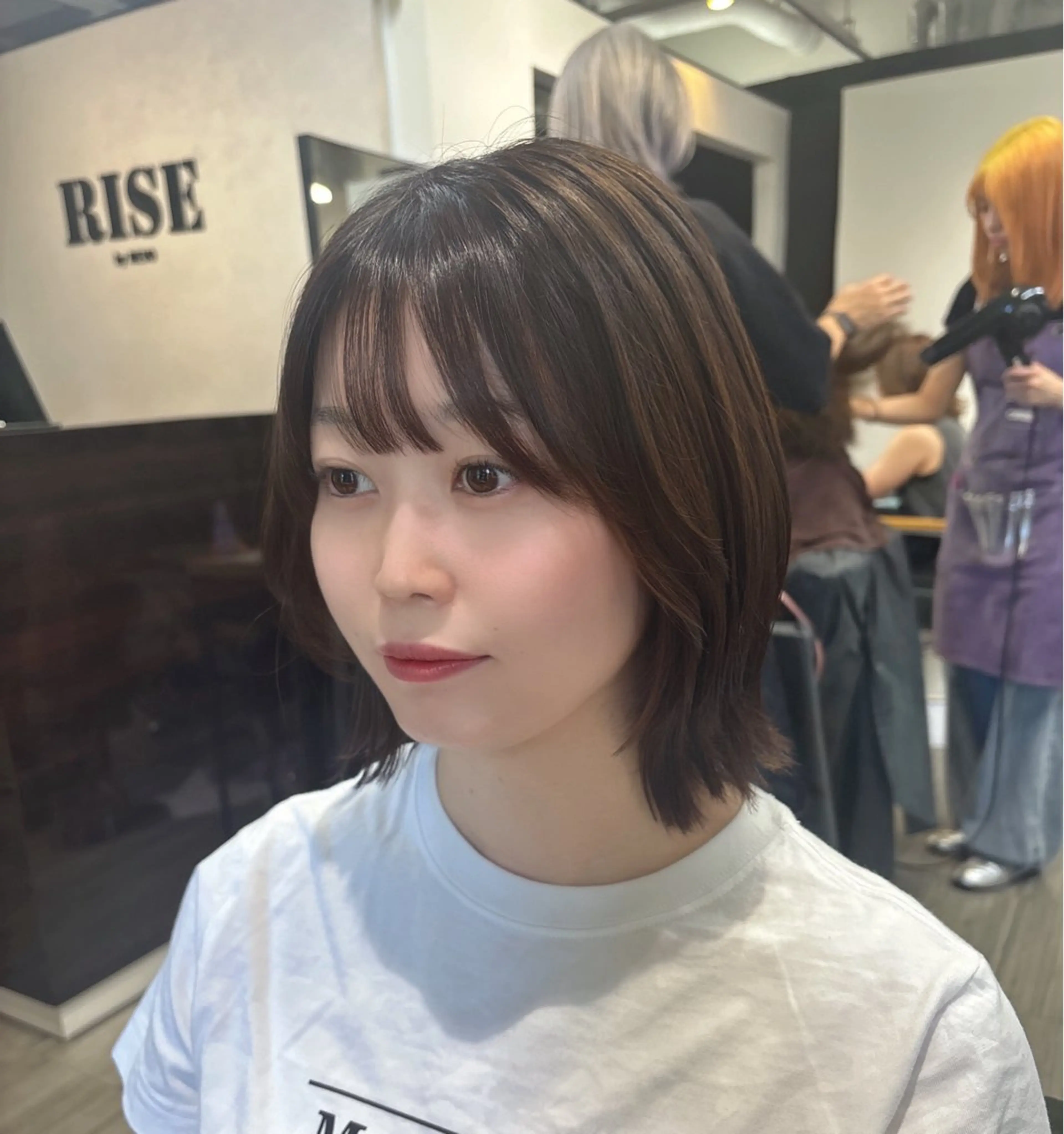 ミディアム 艶カラー/ 透明感カラー/AOIのヘアスタイル