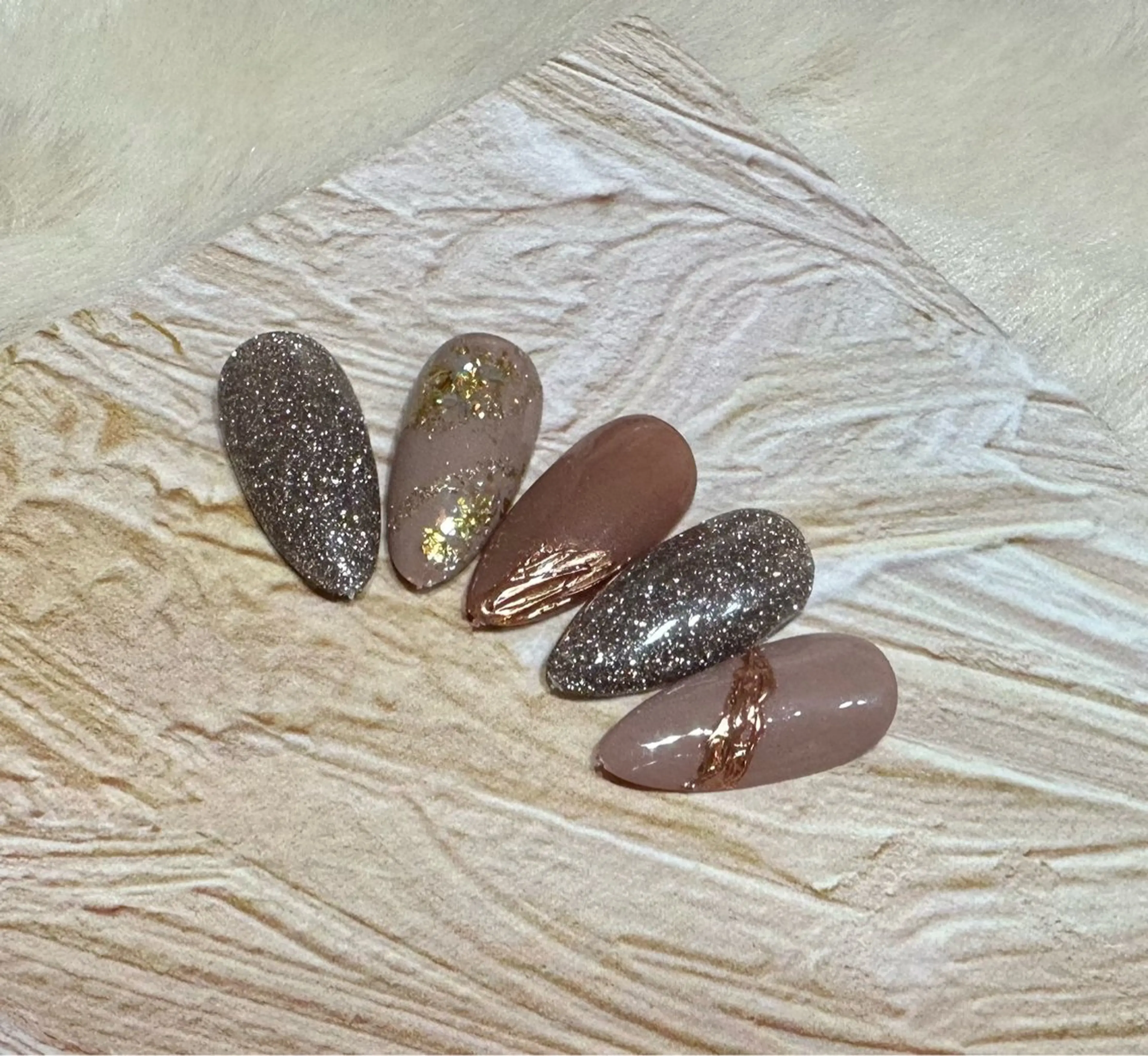 ネイル キラキラネイル H&Bsalon カイのネイルデザイン