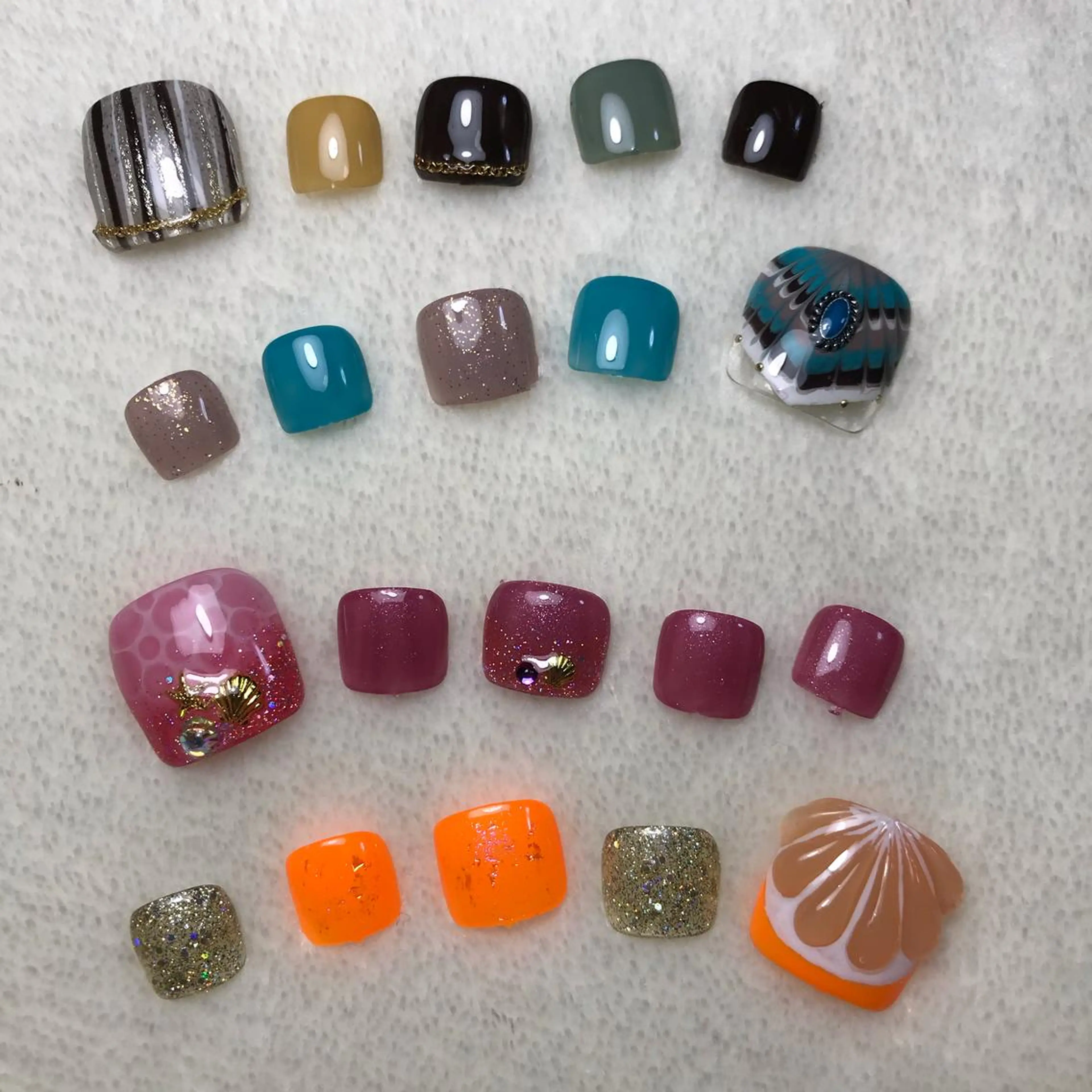 ネイル フットネイル lotus erikaのネイルデザイン