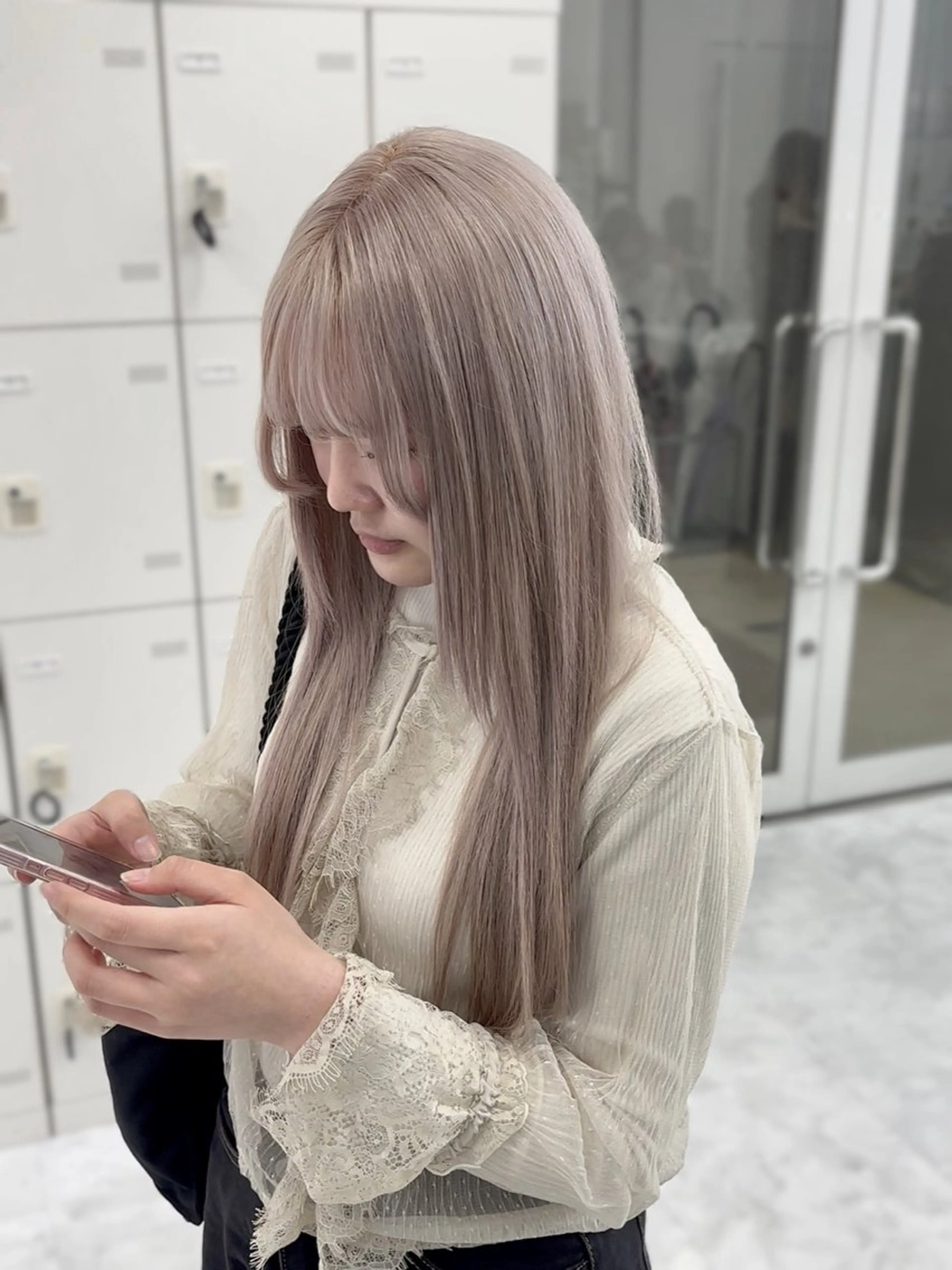 ロング カラー モテ髪💕ハイトーン ベージュ yuriaのヘアスタイル