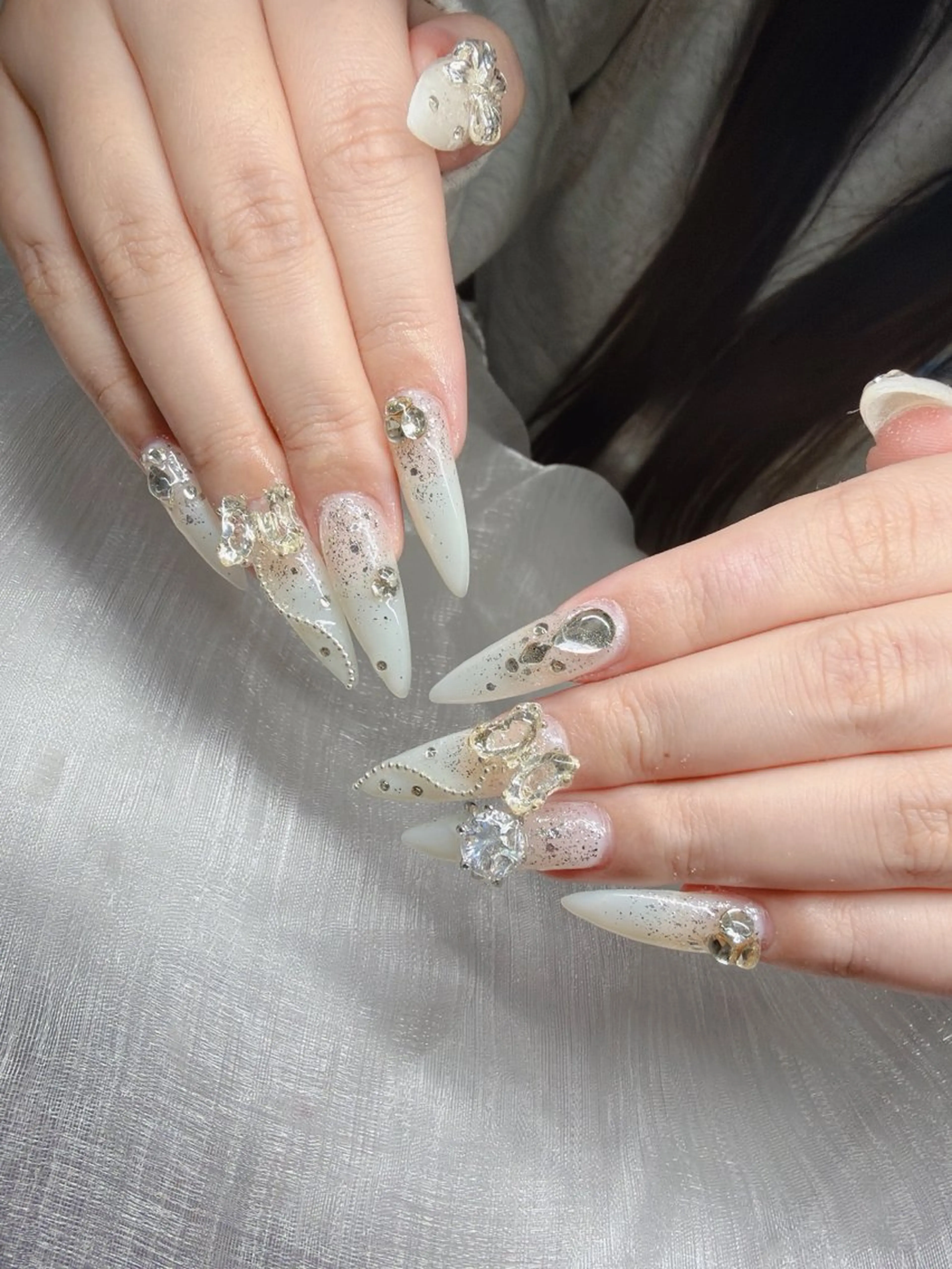 ネイル ハンドネイル Lee Nailsのネイルデザイン
