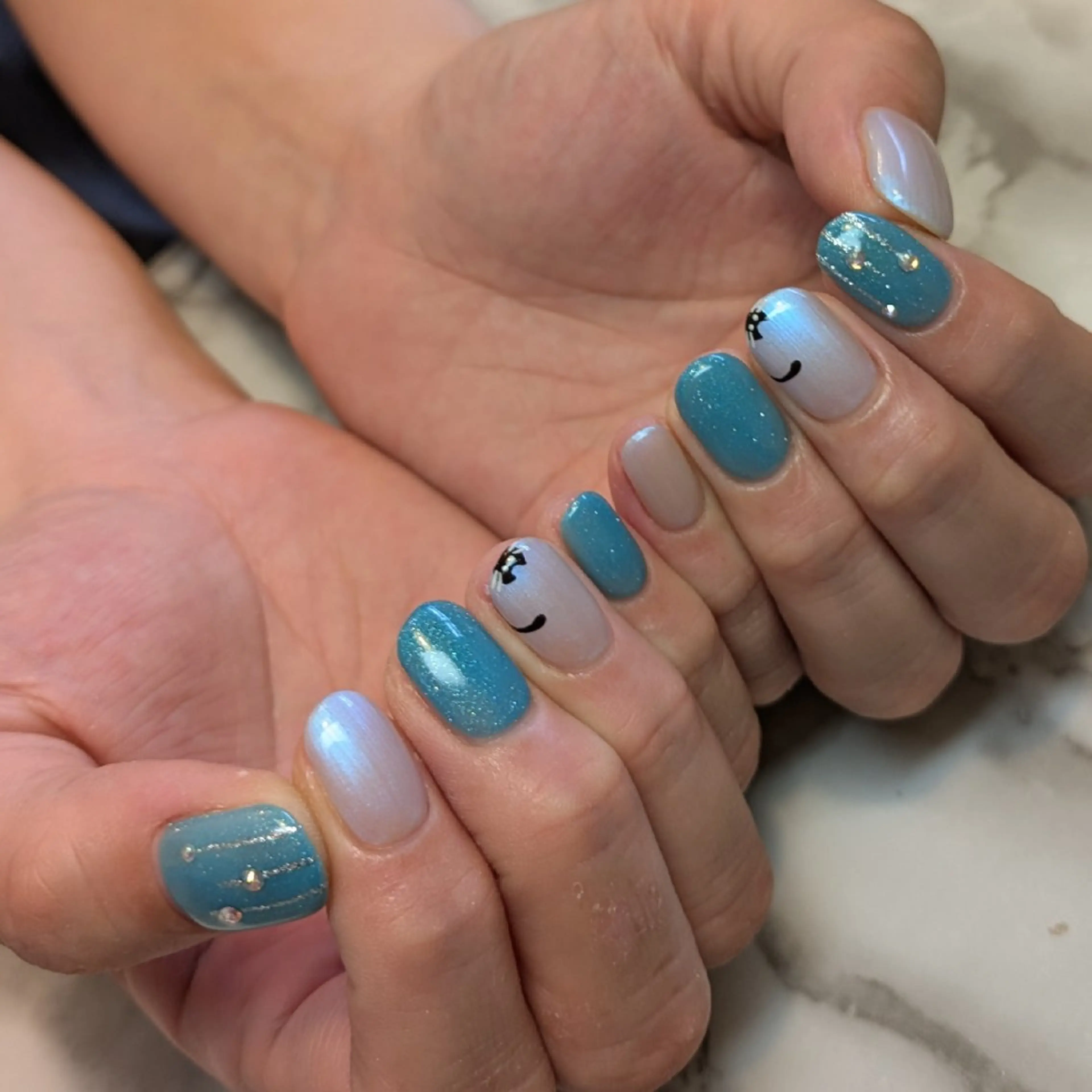 ネイル ジェヌインネイル 河内のネイルデザイン