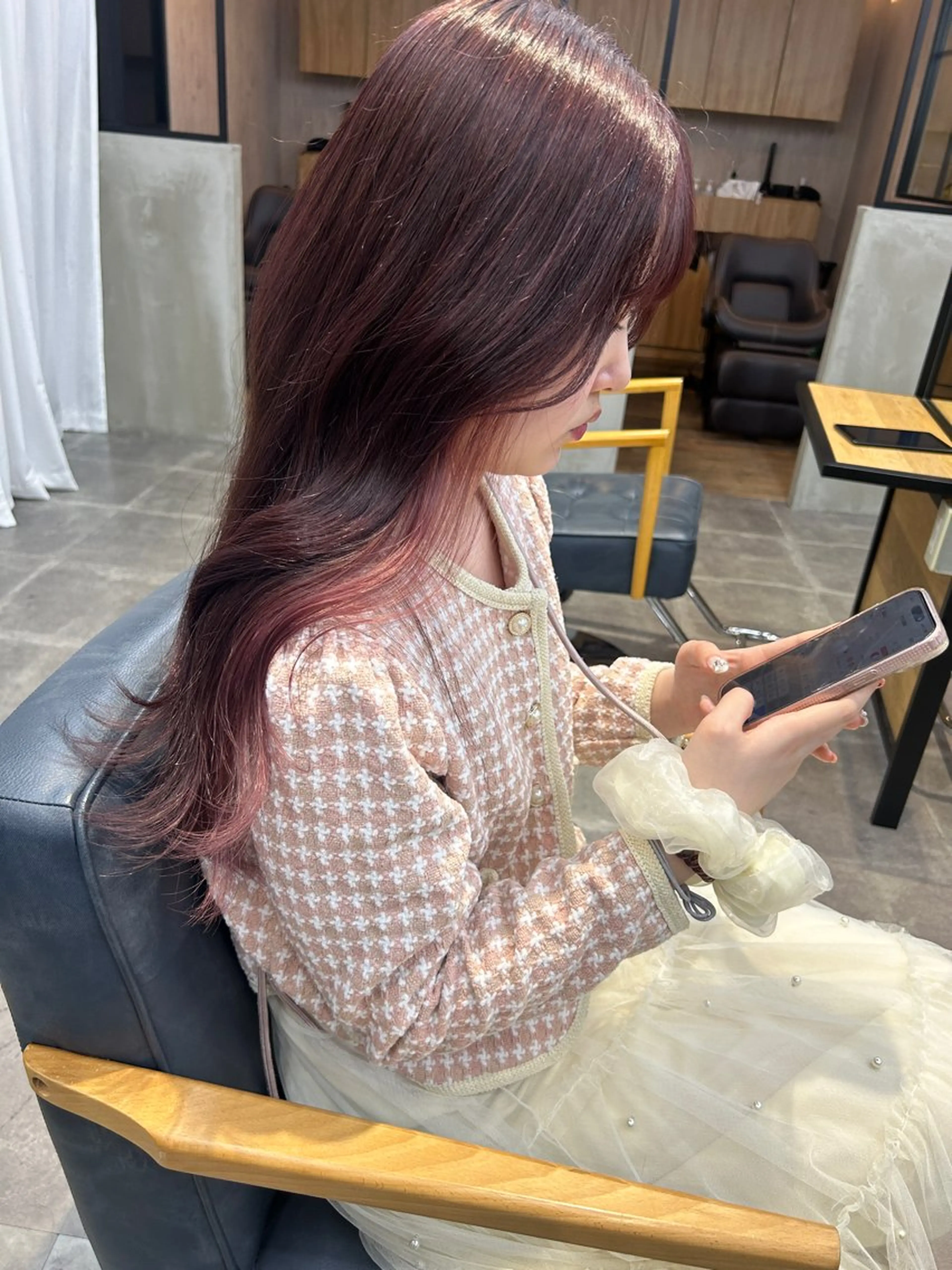 ロング カラー ヘアカラー トリートメント newi梅田🫧韓国 ヘア🫧sakiのヘアスタイル