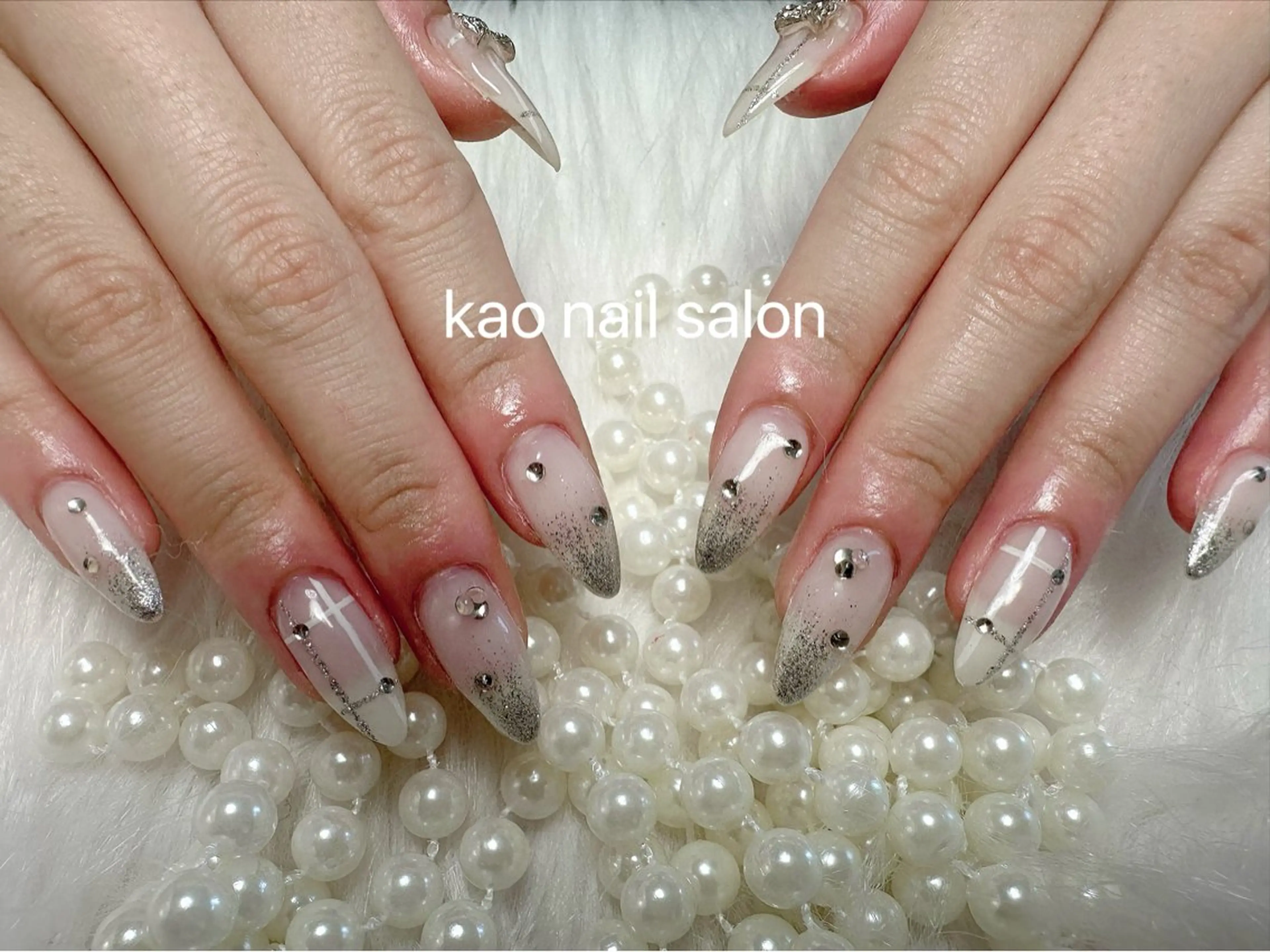 ネイル チークネイル 長さ出し フレンチネイル ジェルネイル ガラスフレンチ ハンドネイル kao nail マグネット/長さだしのネイルデザイン