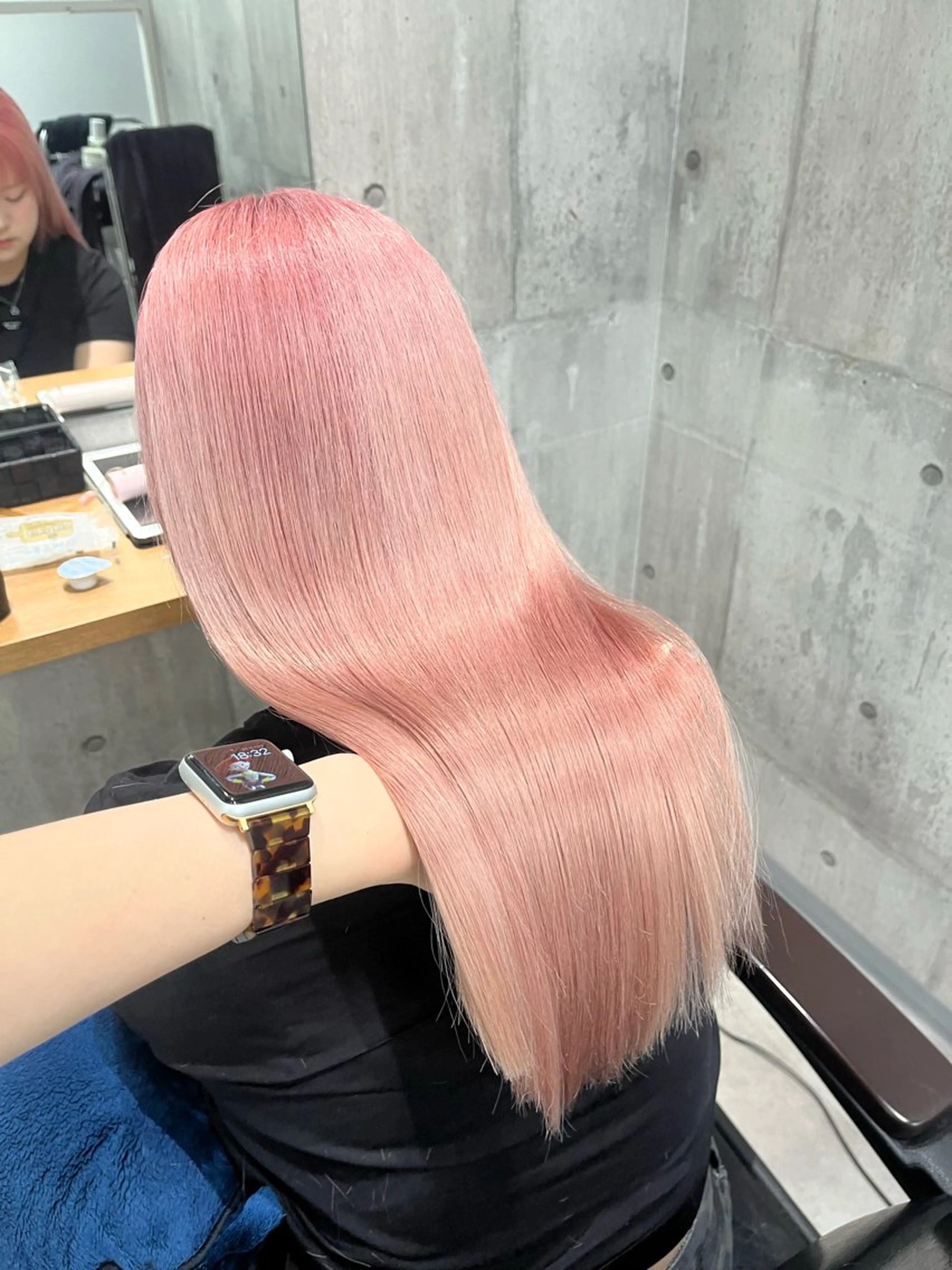 ロング カラー カット ヘアカラー トリートメント ヘアセット newi赤羽 HINATAのヘアスタイル