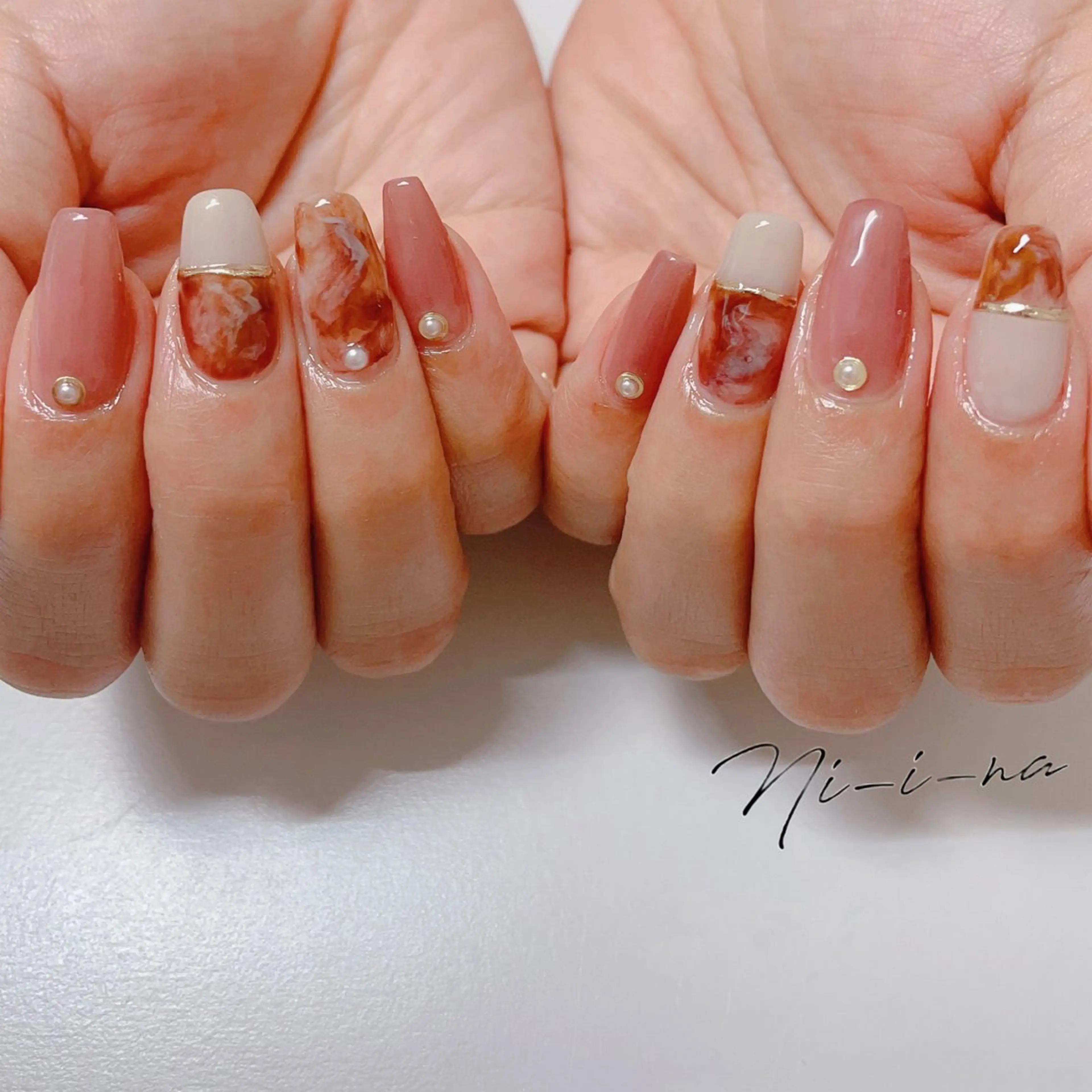 ネイル ハンドネイル nail salon Ni-i-naのネイルデザイン
