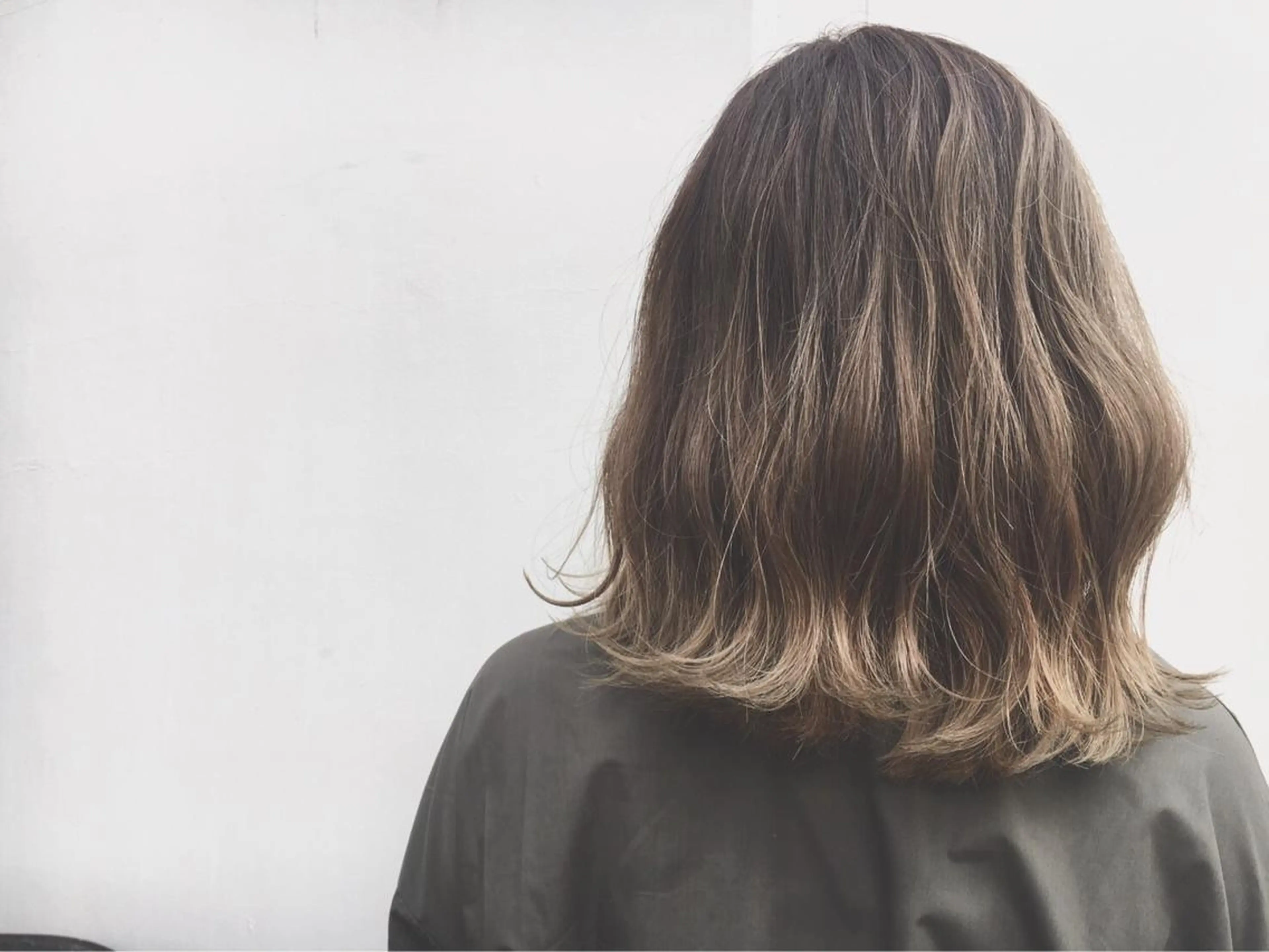 ミディアム カラー グラデーションカラー 半個室女性salon 🩰Natsumiのヘアスタイル