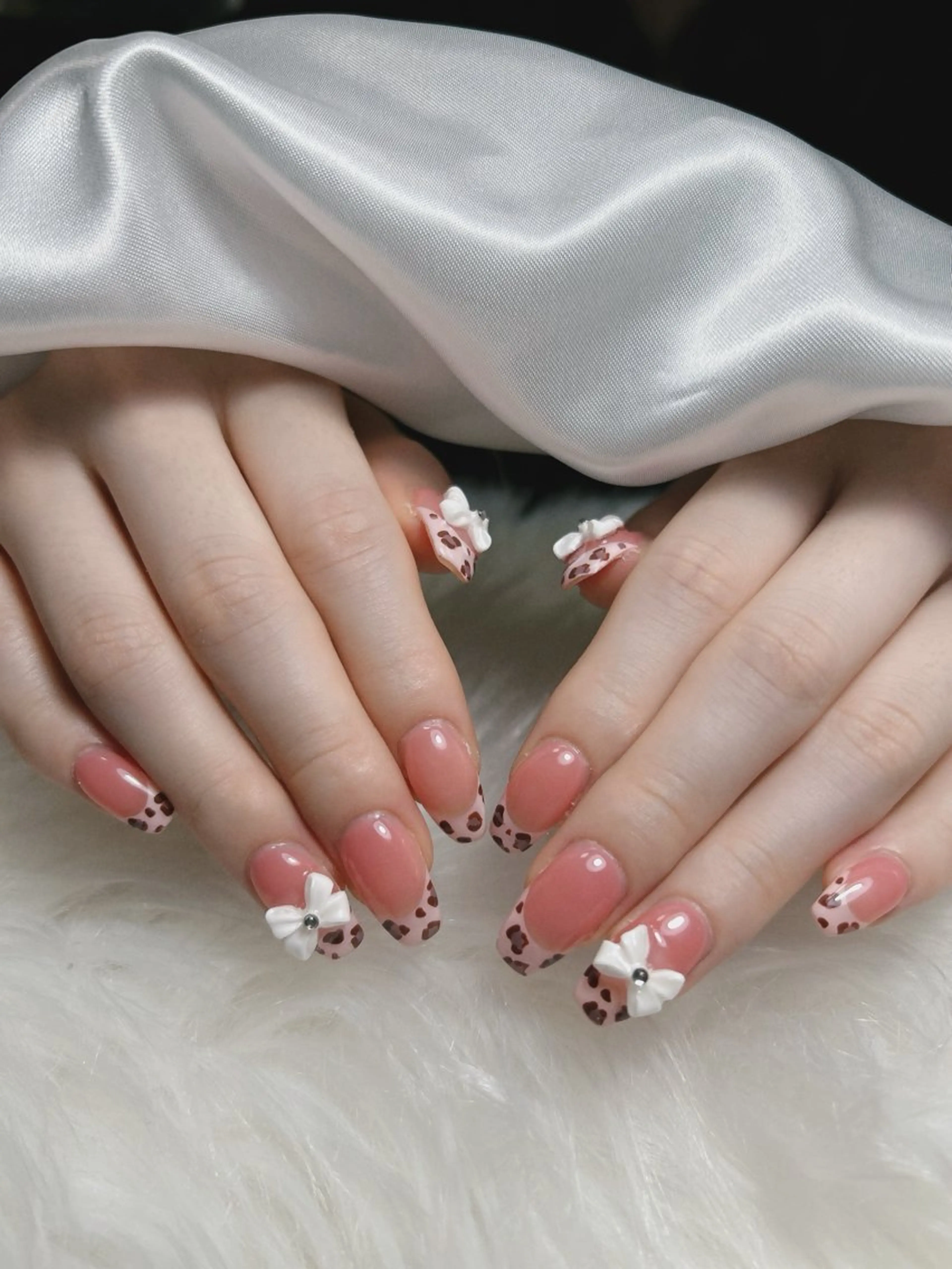 ネイル アートネイル オーロラネイル チークネイル 長さ出し フットネイル Chan nailsのネイルデザイン