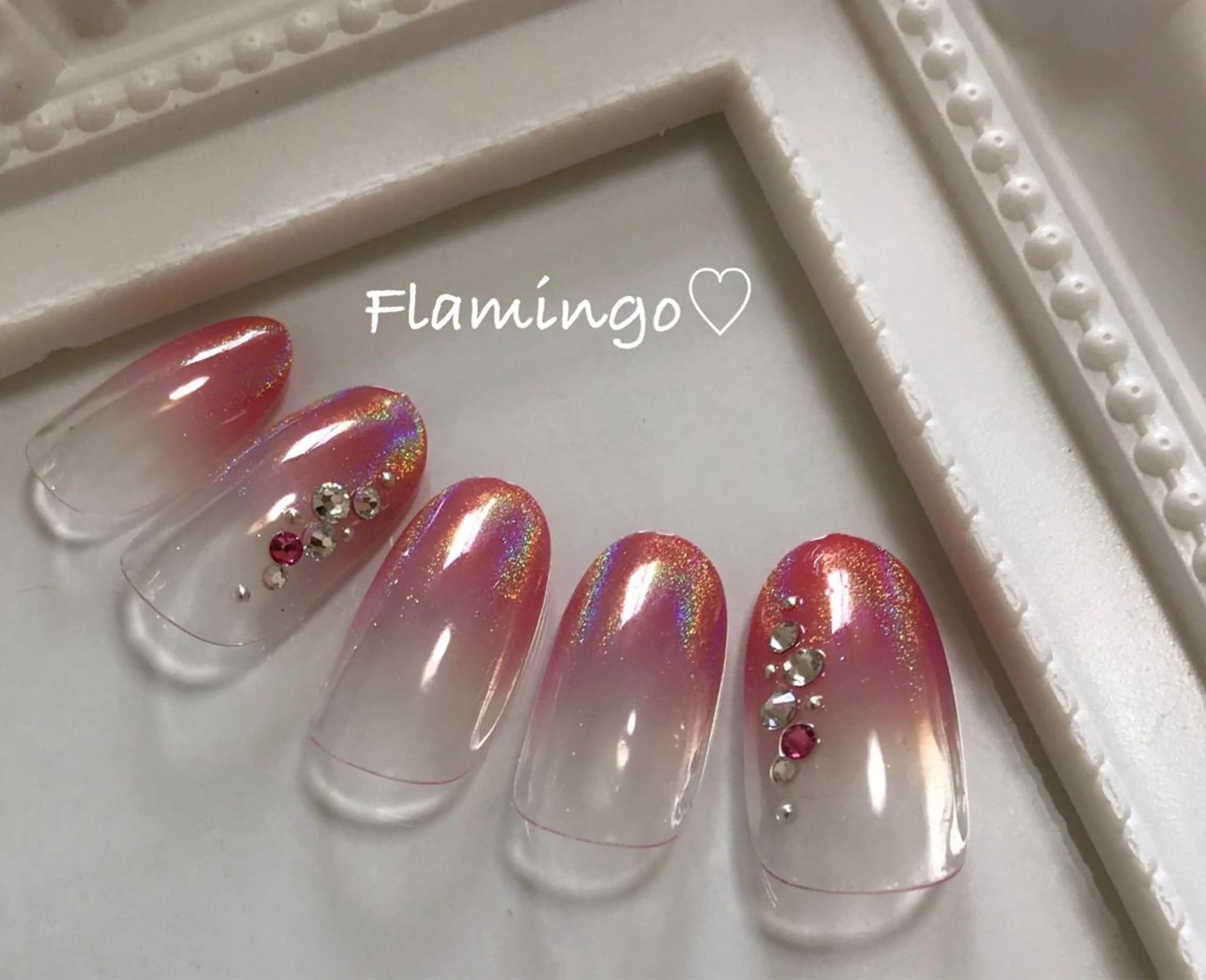 ネイル グラデーション キラキラネイル ピンク 夏ネイル 40代からの爪に 優しい施術×自爪育成のネイルデザイン