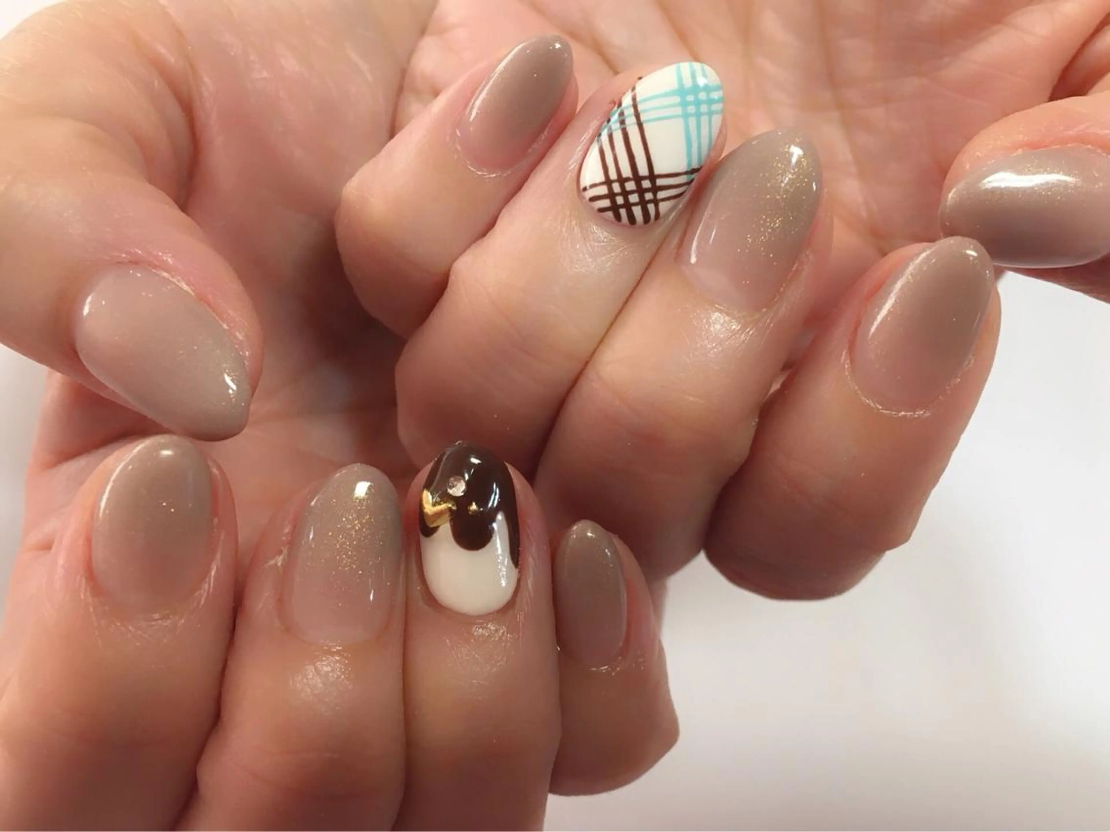 ミディアム カラー メンズ キッズ ネイル ジェルネイル ラメ(グリッター) メンズネイル 持ち込み スカルプネイル NAILSGOGO shibuyaのネイルデザイン
