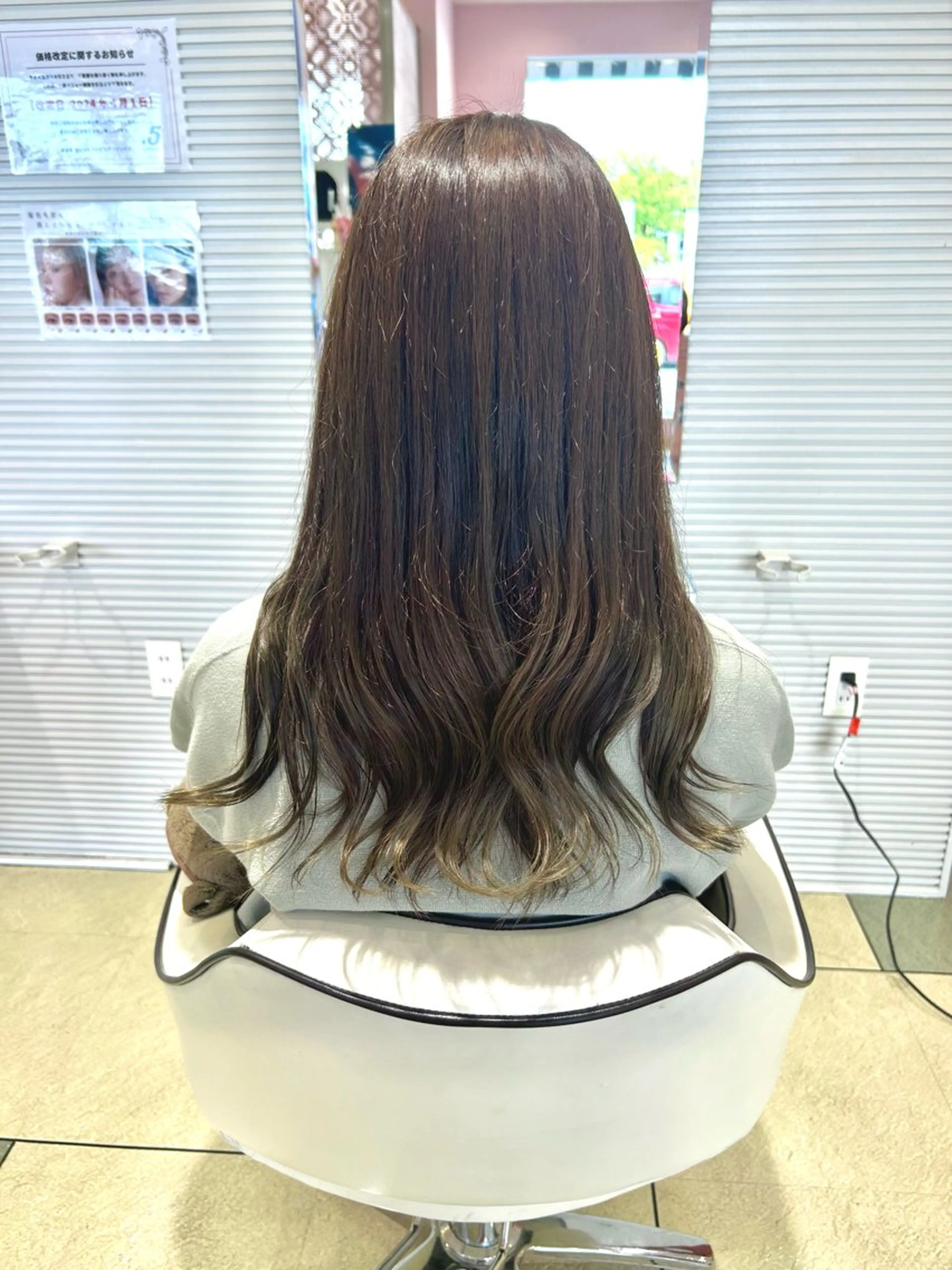 カラー 🩷愛咲🩷レイヤー /透明感カラーのヘアスタイル